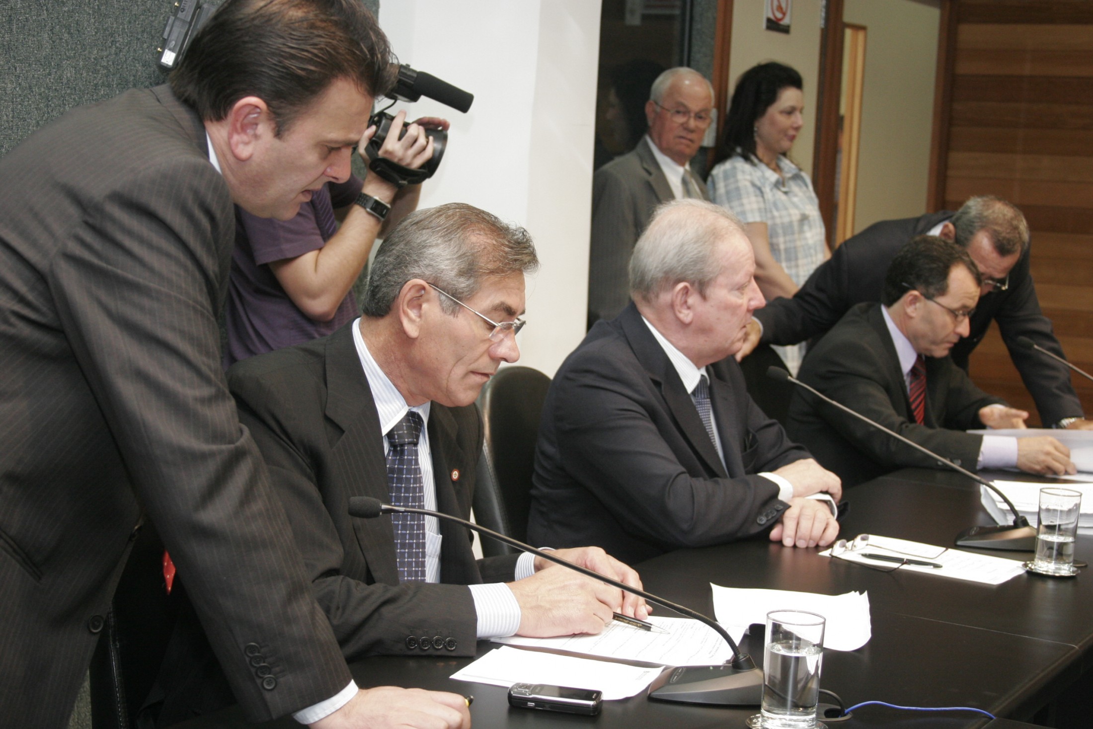 Comissão de Finanças aprova projeto que diminui prazo para alienação de veículo adquirido com isençã