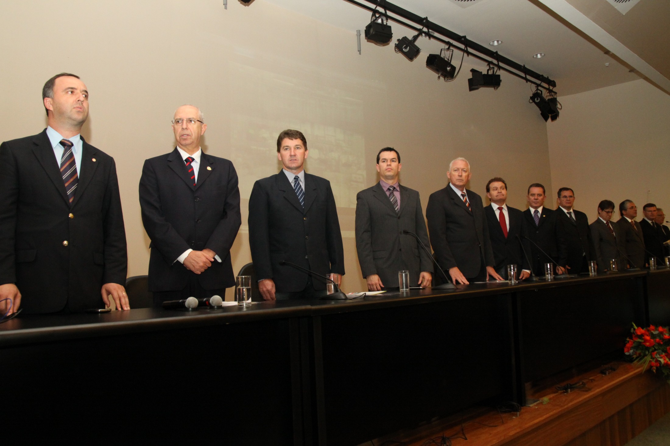 Seminário em Comemoração aos 10 anos da Escola do Legislativo Deputado Lício Mauro da Silveira e entrega de homenagens