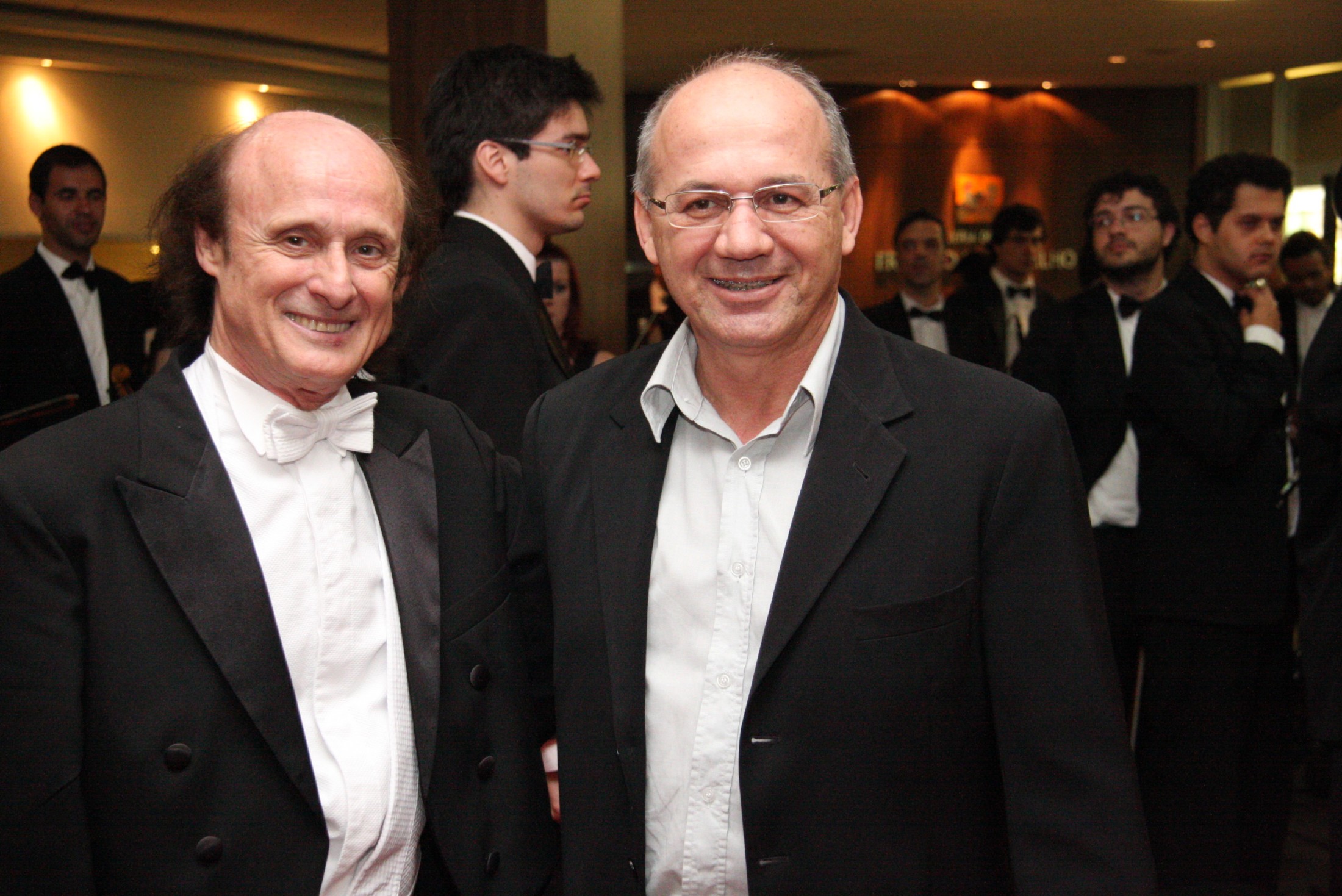 Apresentação do Coral da ALESC e Coral Novo Amanhecer e a Orquestra Sinfônica de Santa Catarina (OSSCA)
