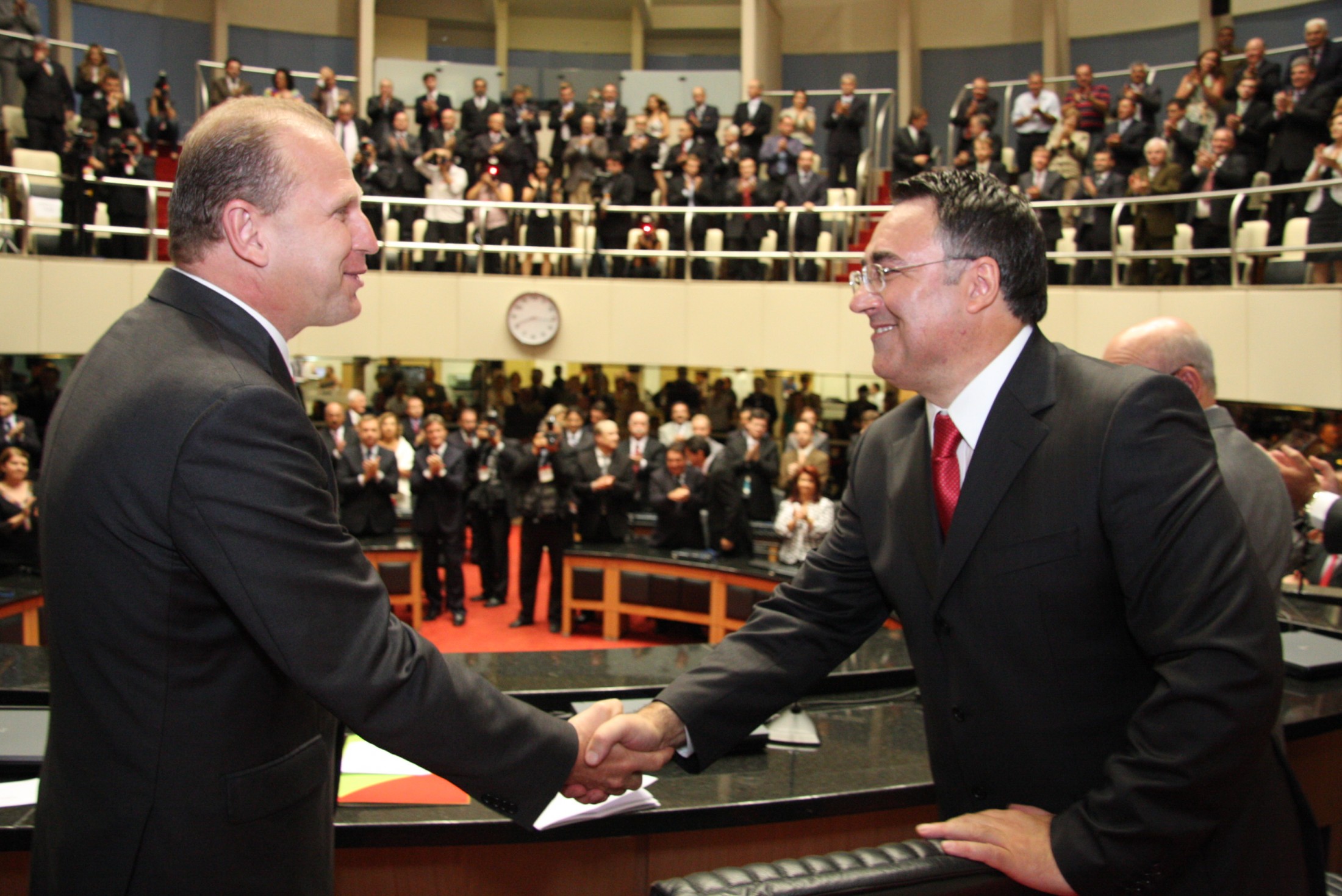 Assembleia Legislativa empossa Raimundo Colombo e Pinho Moreira