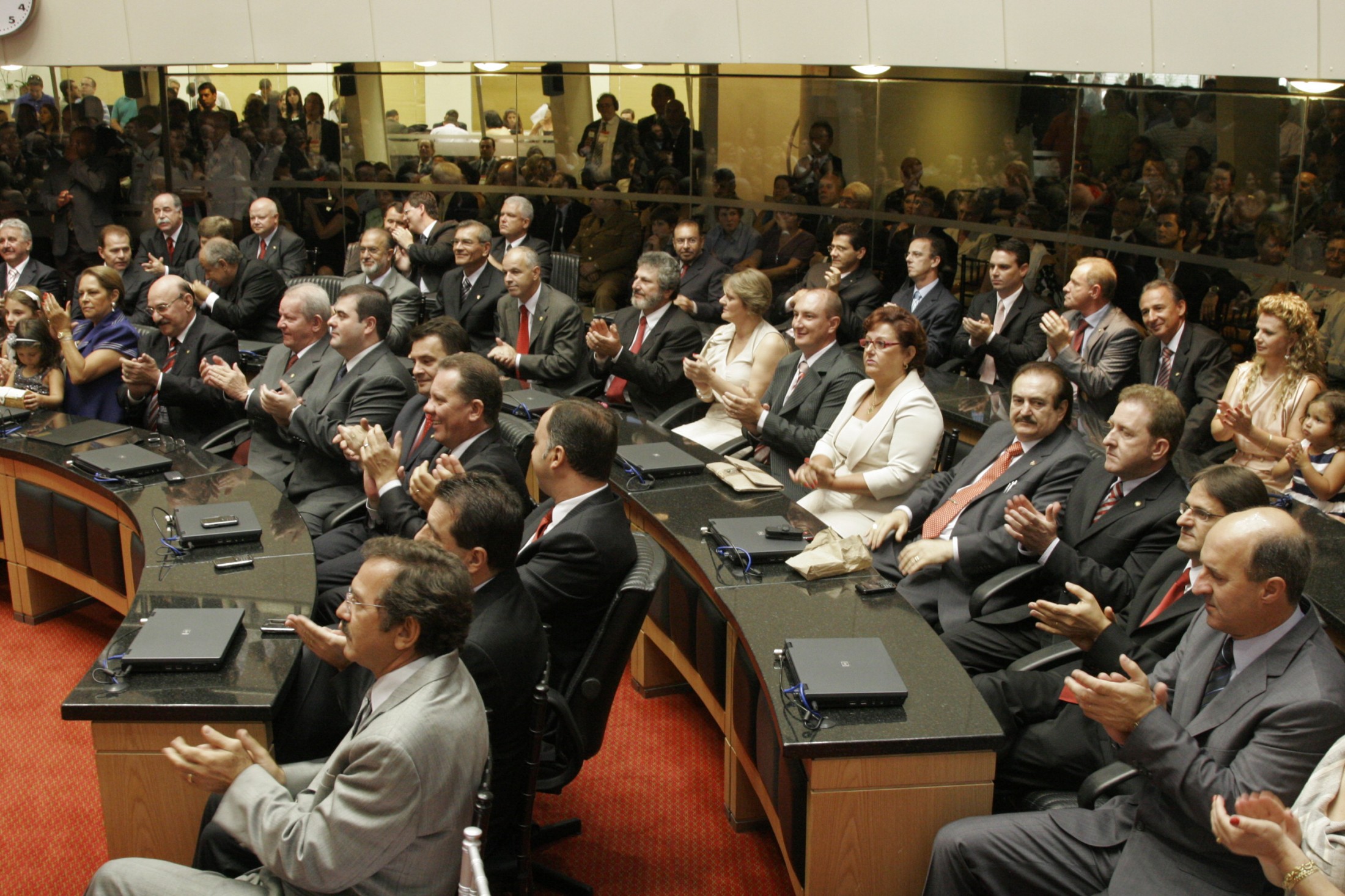 Sessão Solene de posse dos Deputados eleitos