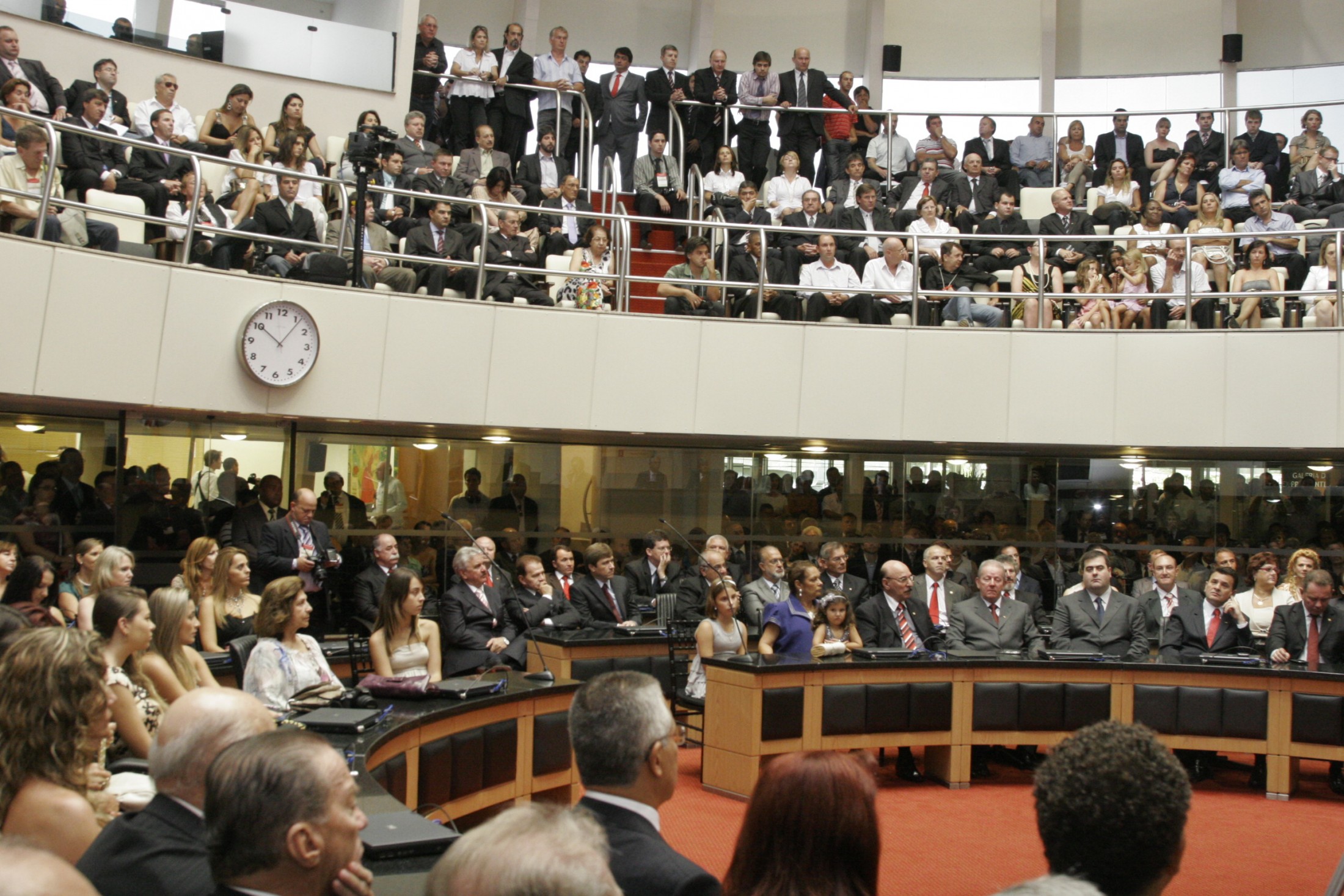 Sessão Solene de posse dos Deputados eleitos