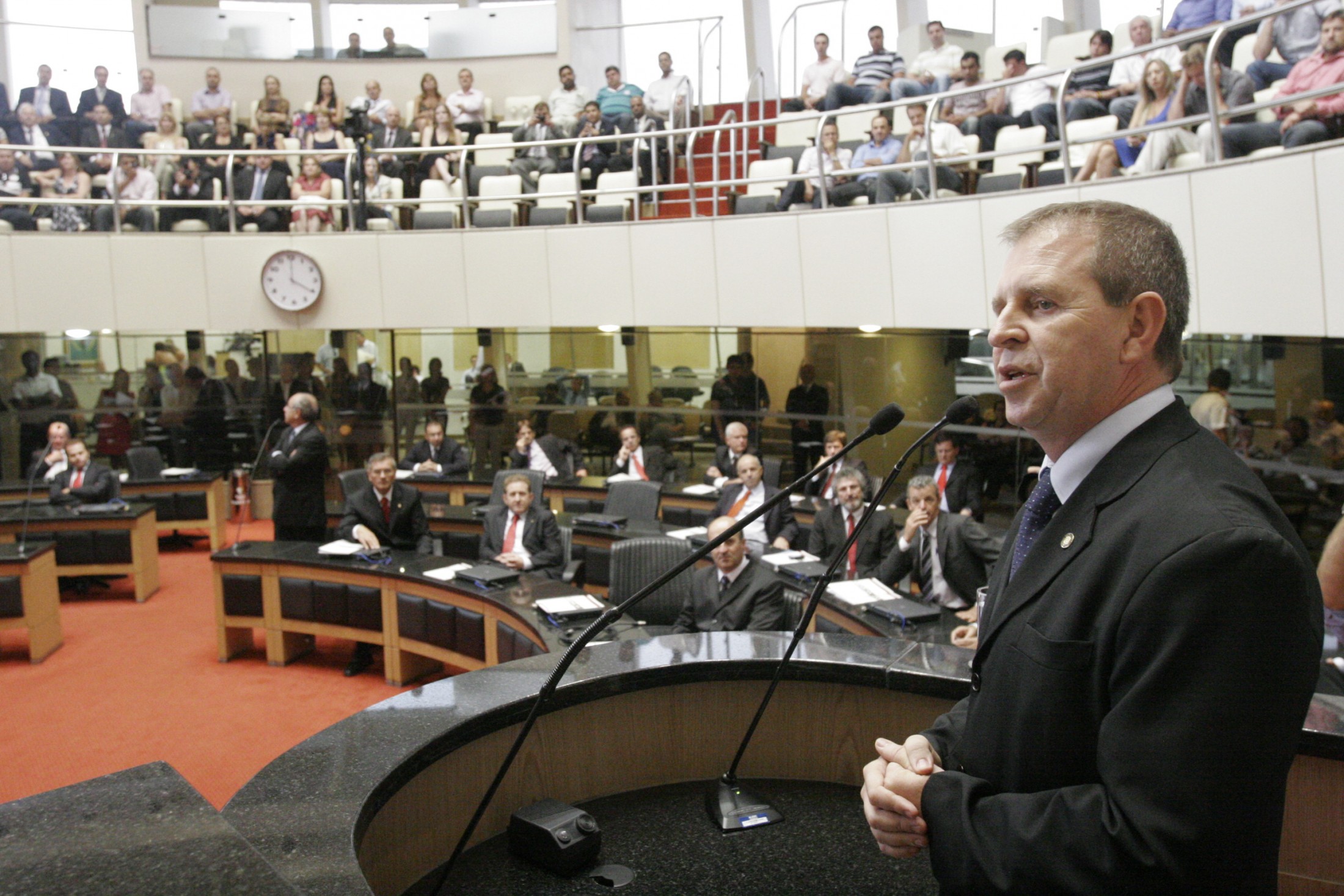 Deputado Maurício Eskudlark (PSDB) assume cadeira no Legislativo catarinense
