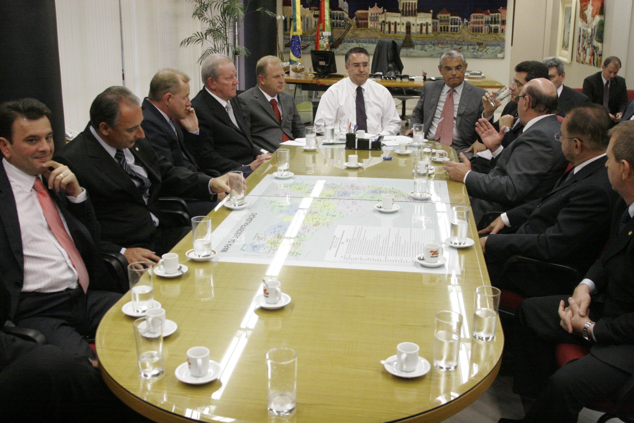 Comitiva de Deputados no Centro Administrativo