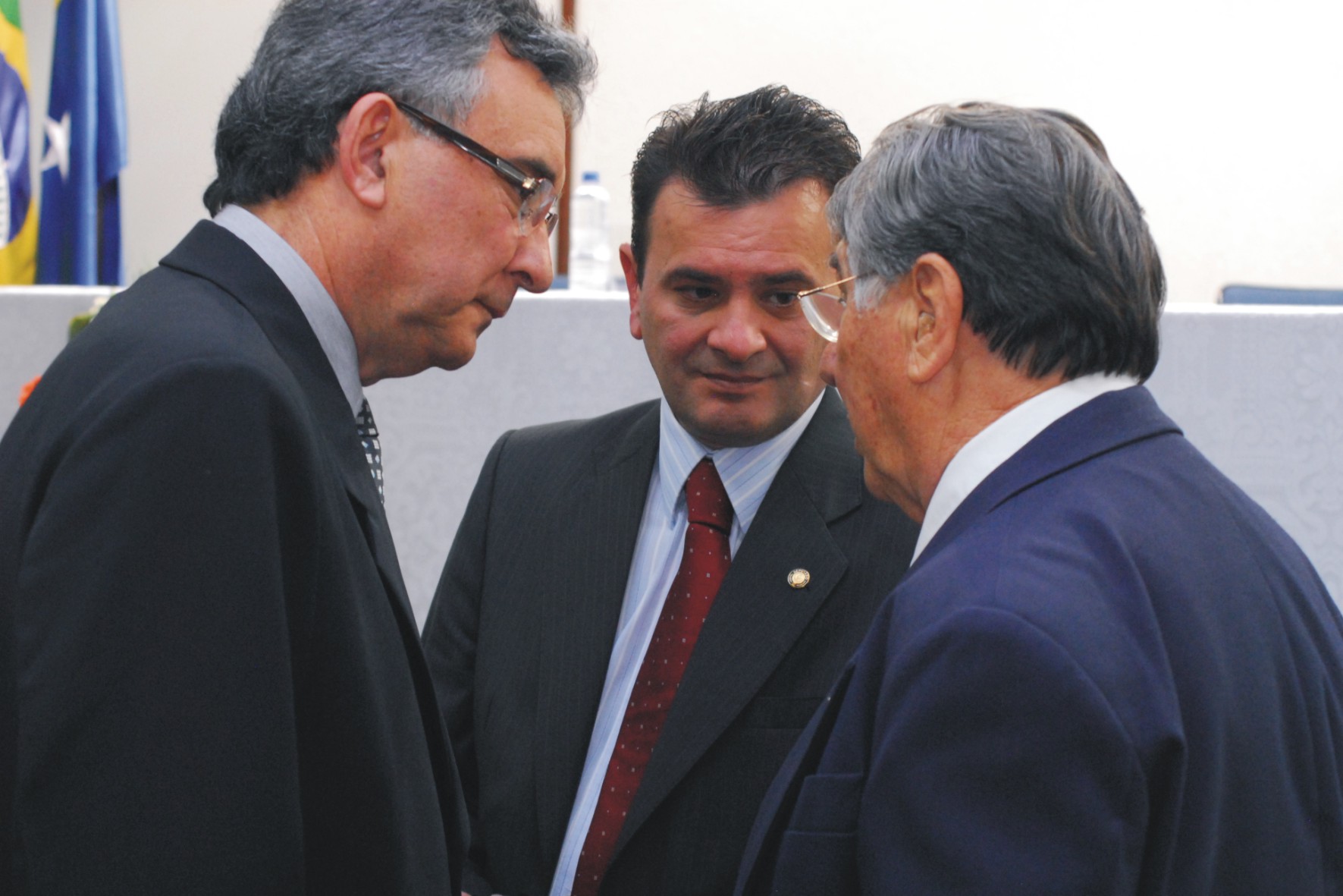 O líder do Governo e os ex-delegados regionais