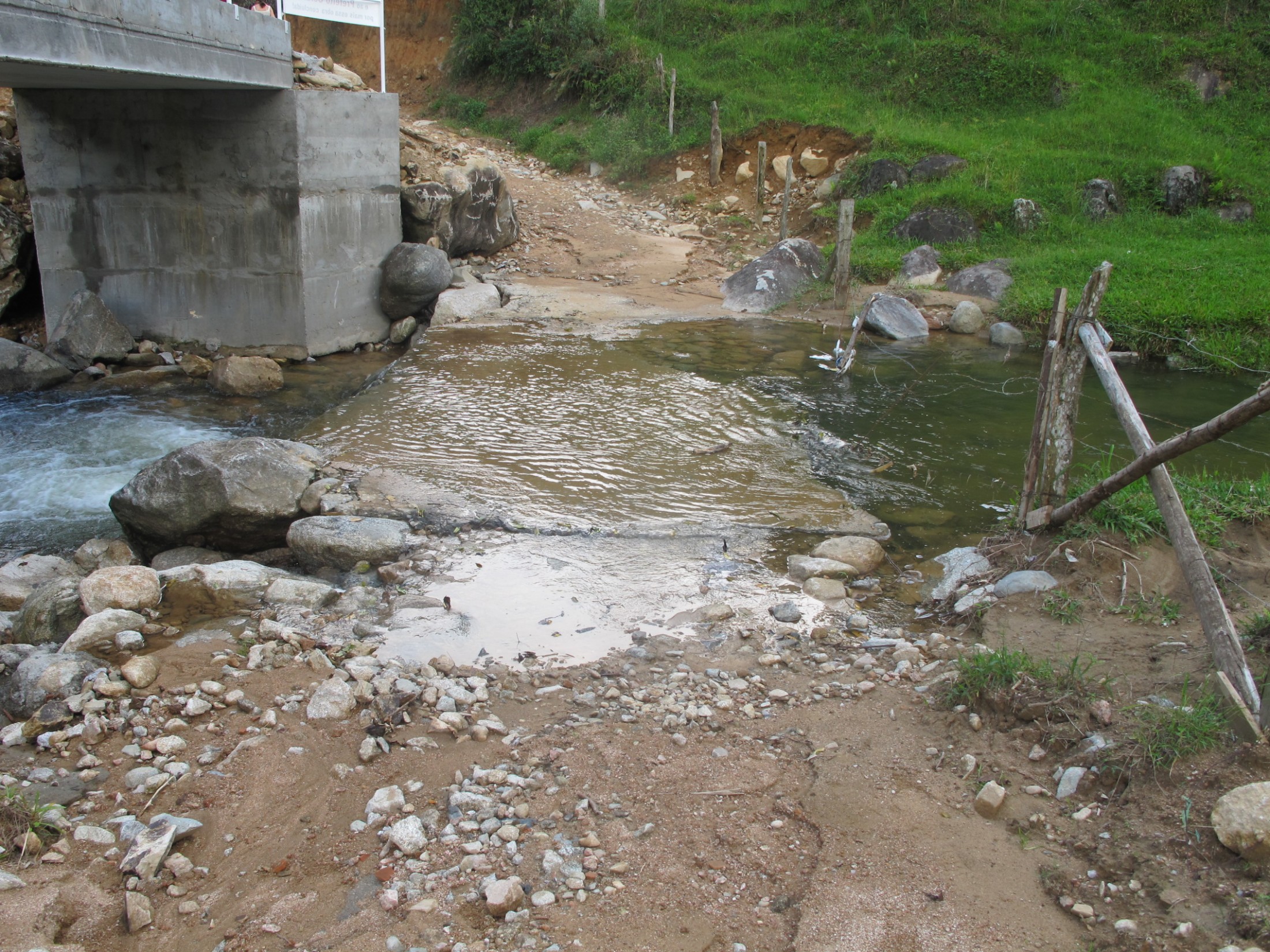 Ponte de Vila Doze é entregue para a comunidade