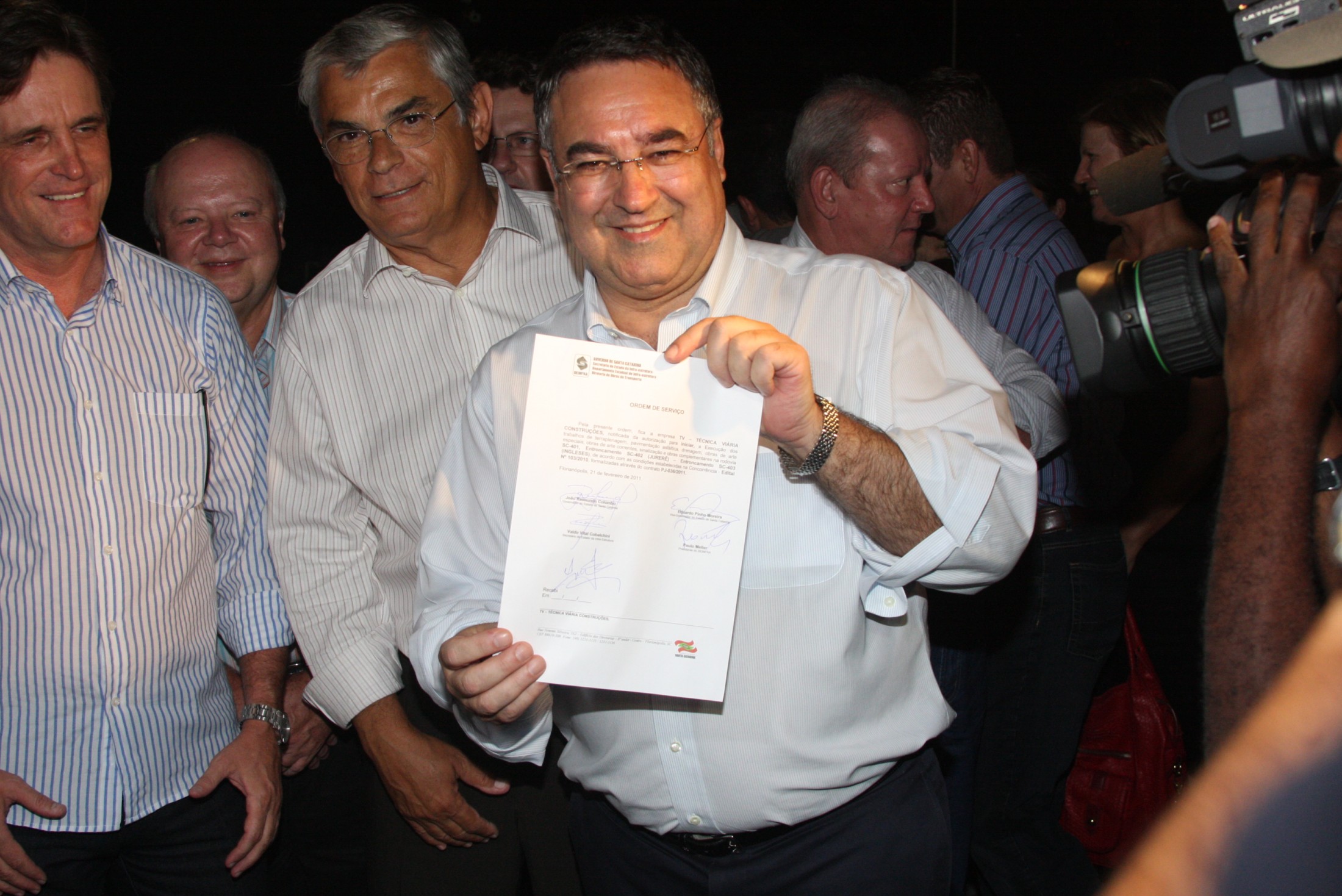 Governador Raimundo Colombo assina ordem de duplicação da SC 401