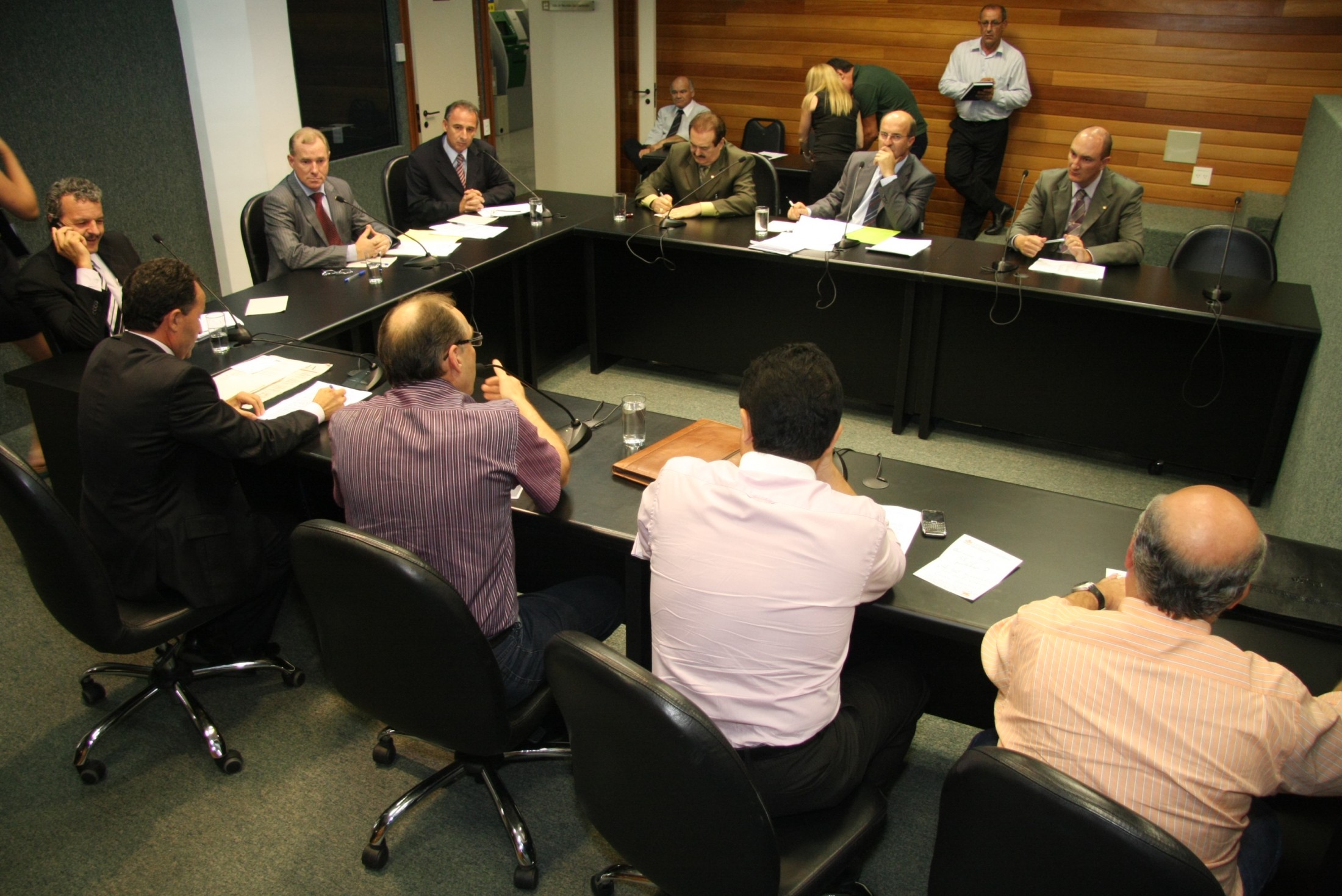 Consultas públicas da Anvisa sobre o fumo são debatidas na Comissão de Agricultura
