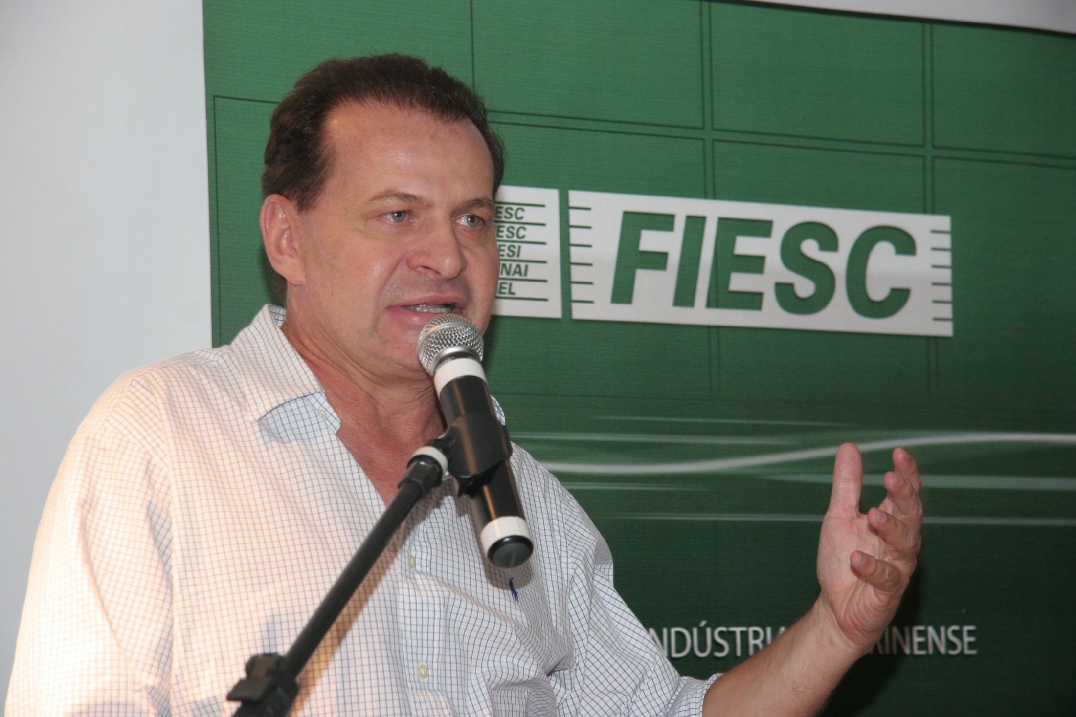 Agenda Legislativa da Indústria 2011 – FIESC