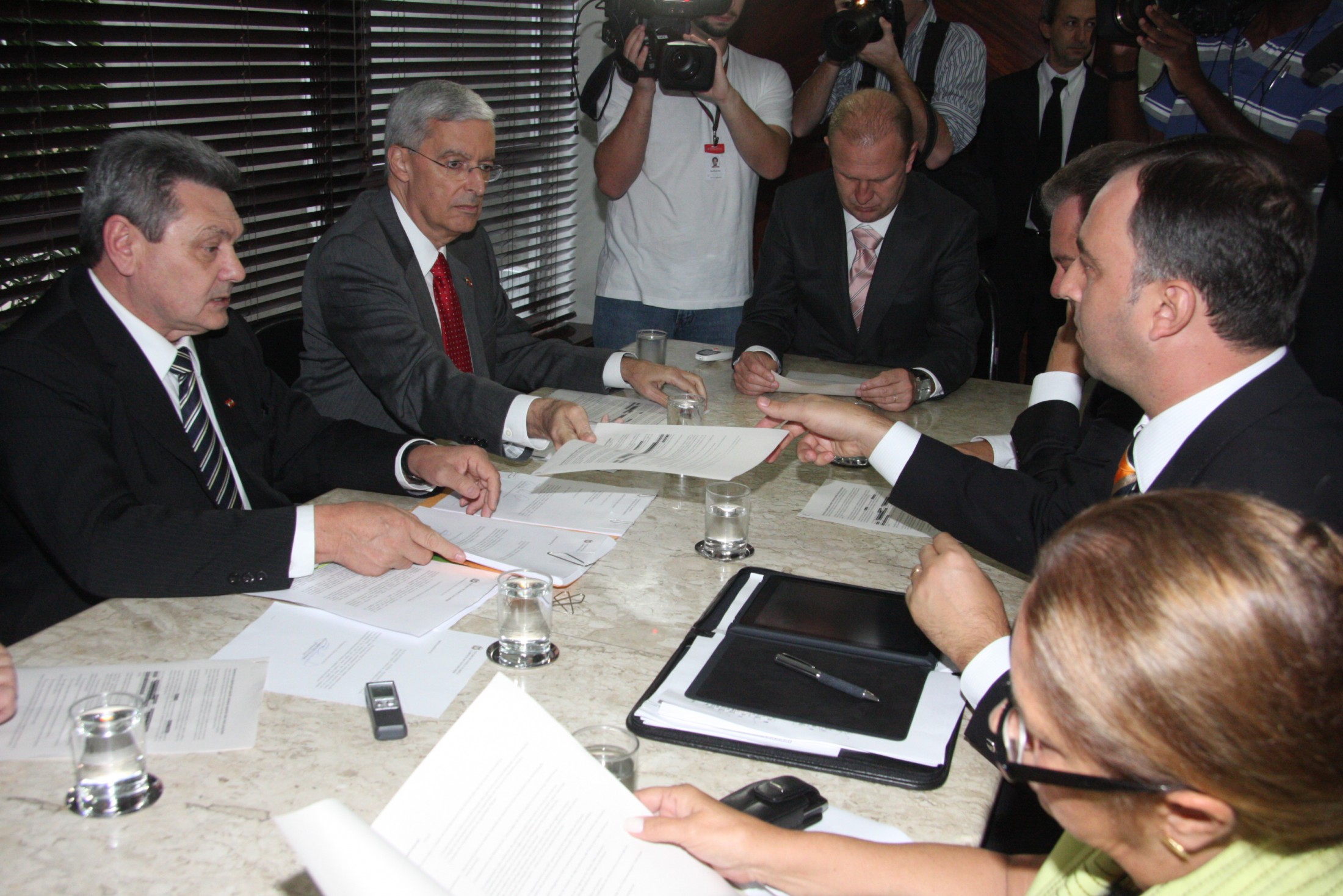 Secretário de Estado da Fazenda Ubiratan Rezende detalha o pacote de projetos do Executivo que promove ajustes na administração estadual