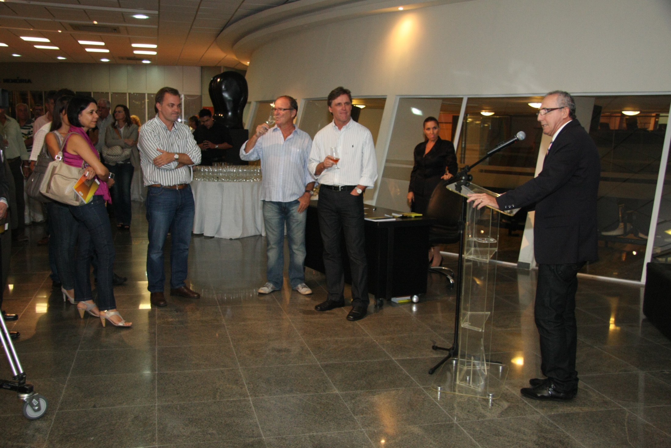 Lançamento Literário - Turno Único - Autor: José Nazareno Vieira (Zeno)