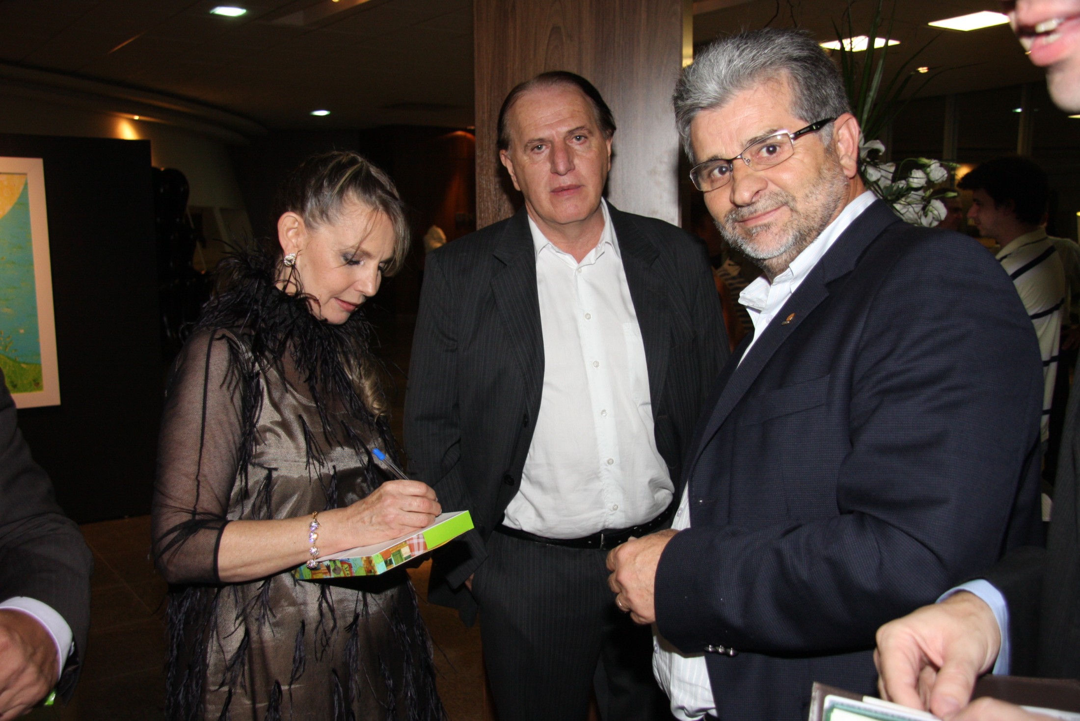 Lançamento Literário - Olhos de espiar
