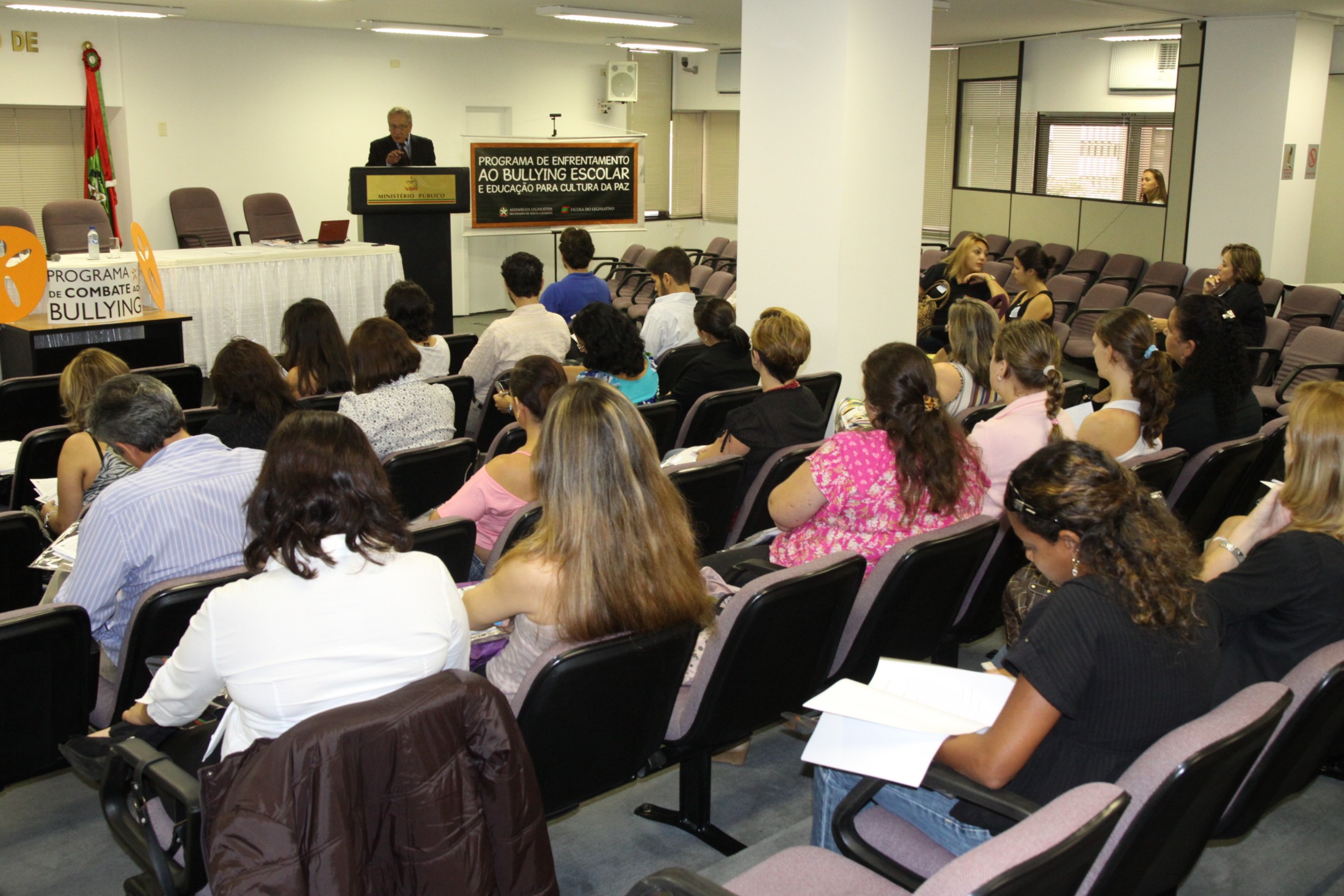 Capacitação em Prevenção ao Bullying para Profissionais da Educação - Florianópolis