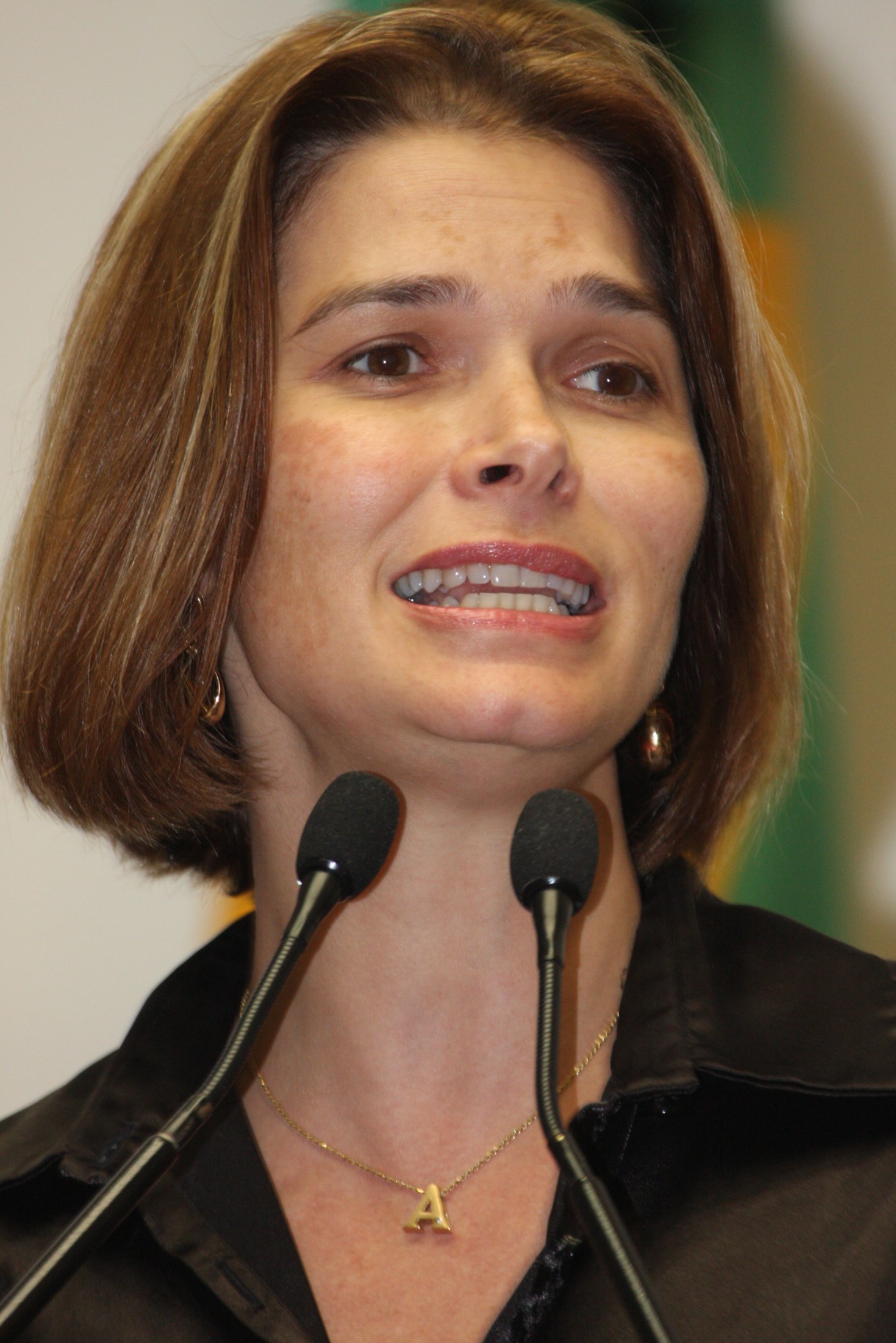 Deputada Angela Albino (PCdoB)