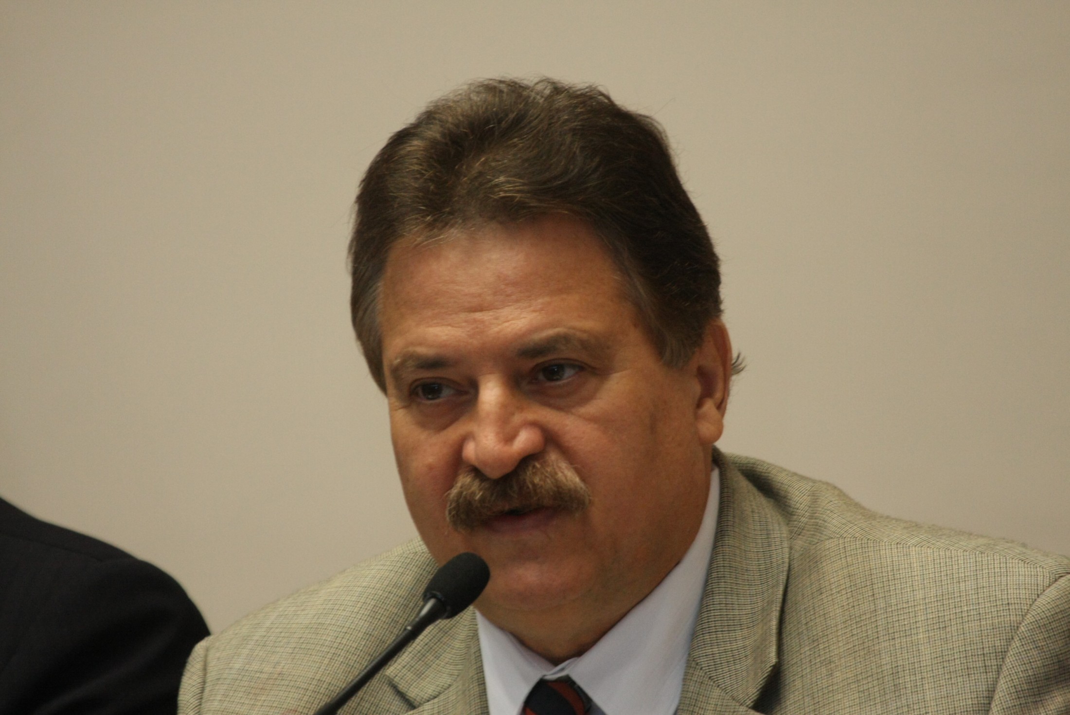 Reitor Carlos Alberto Justo da Silva