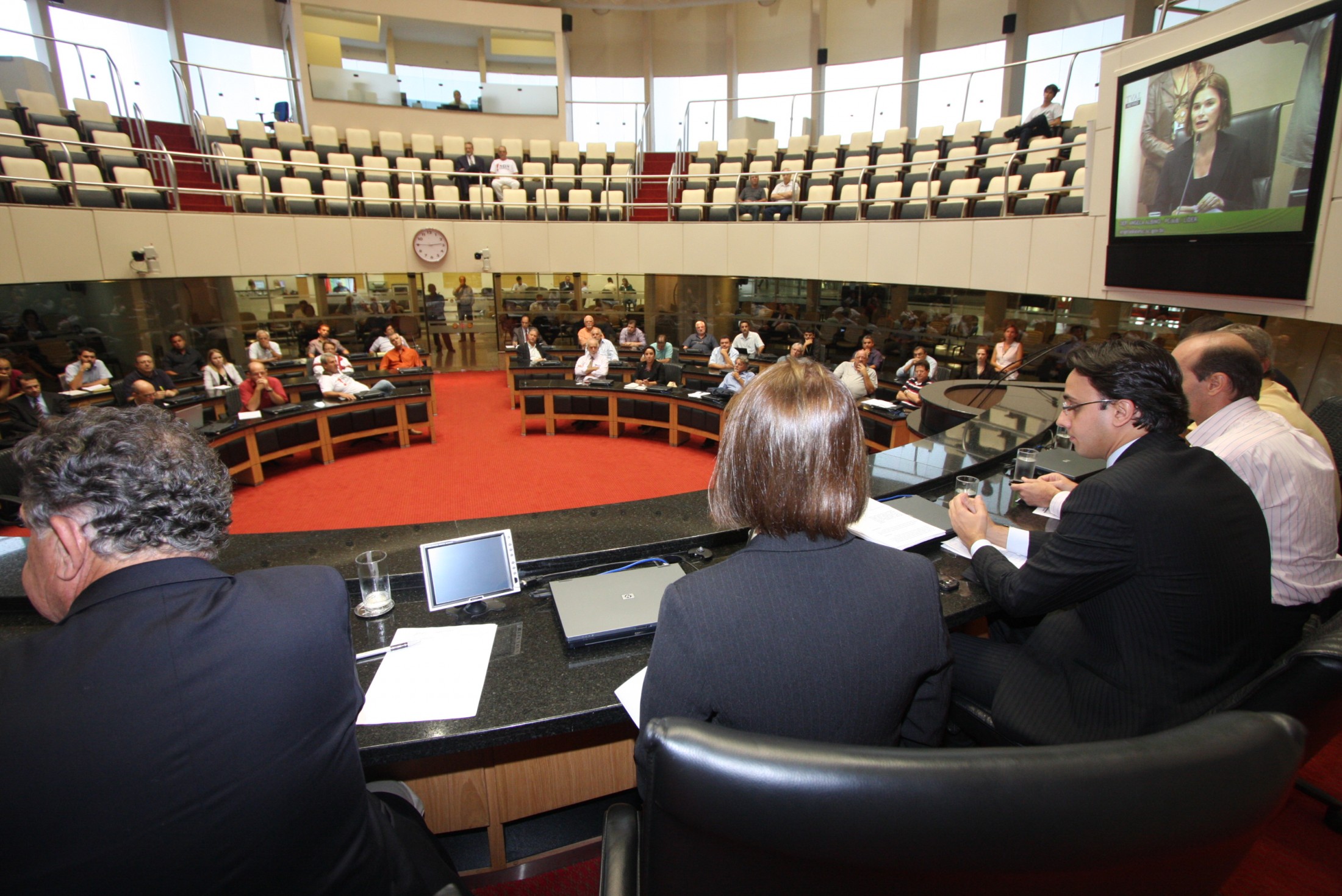 Audiência Pública - A fim de discutir sobre - O andamento da construção da Arena Multiuso de Florianópolis -