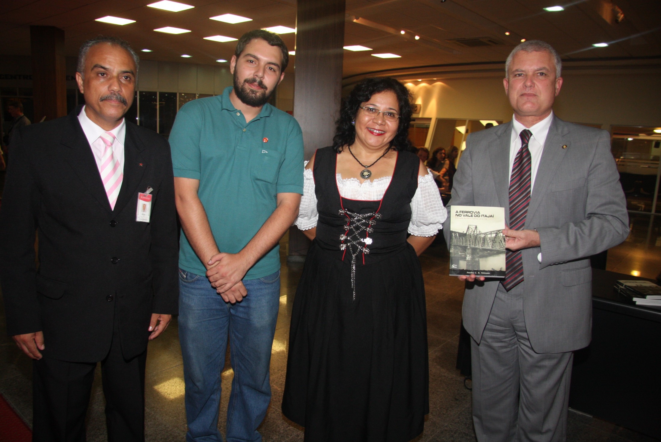 Lançamento do livro ''A ferrovia no Vale do Itajaí - Estrada de Ferro Santa Catarina''