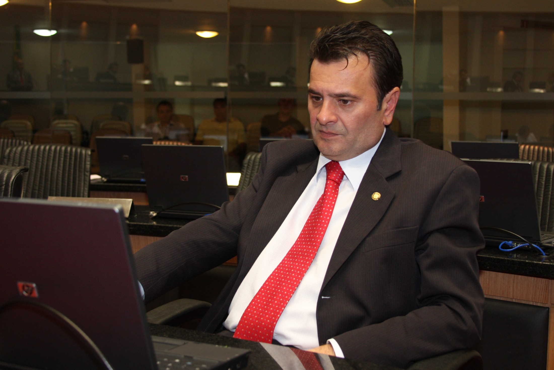 Deputado Elizeu Mattos (PMDB)