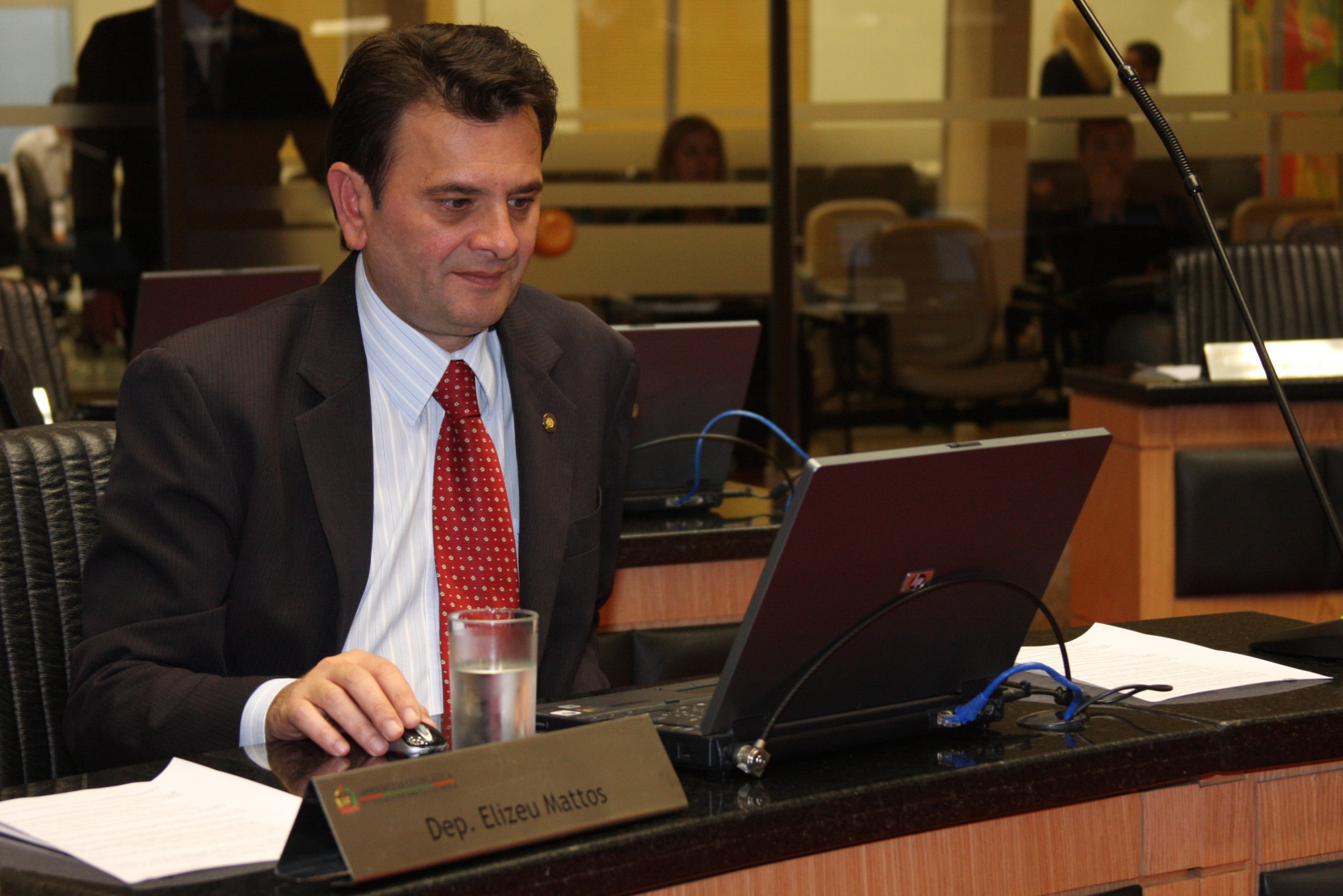 Deputado Elizeu Mattos (PMDB)