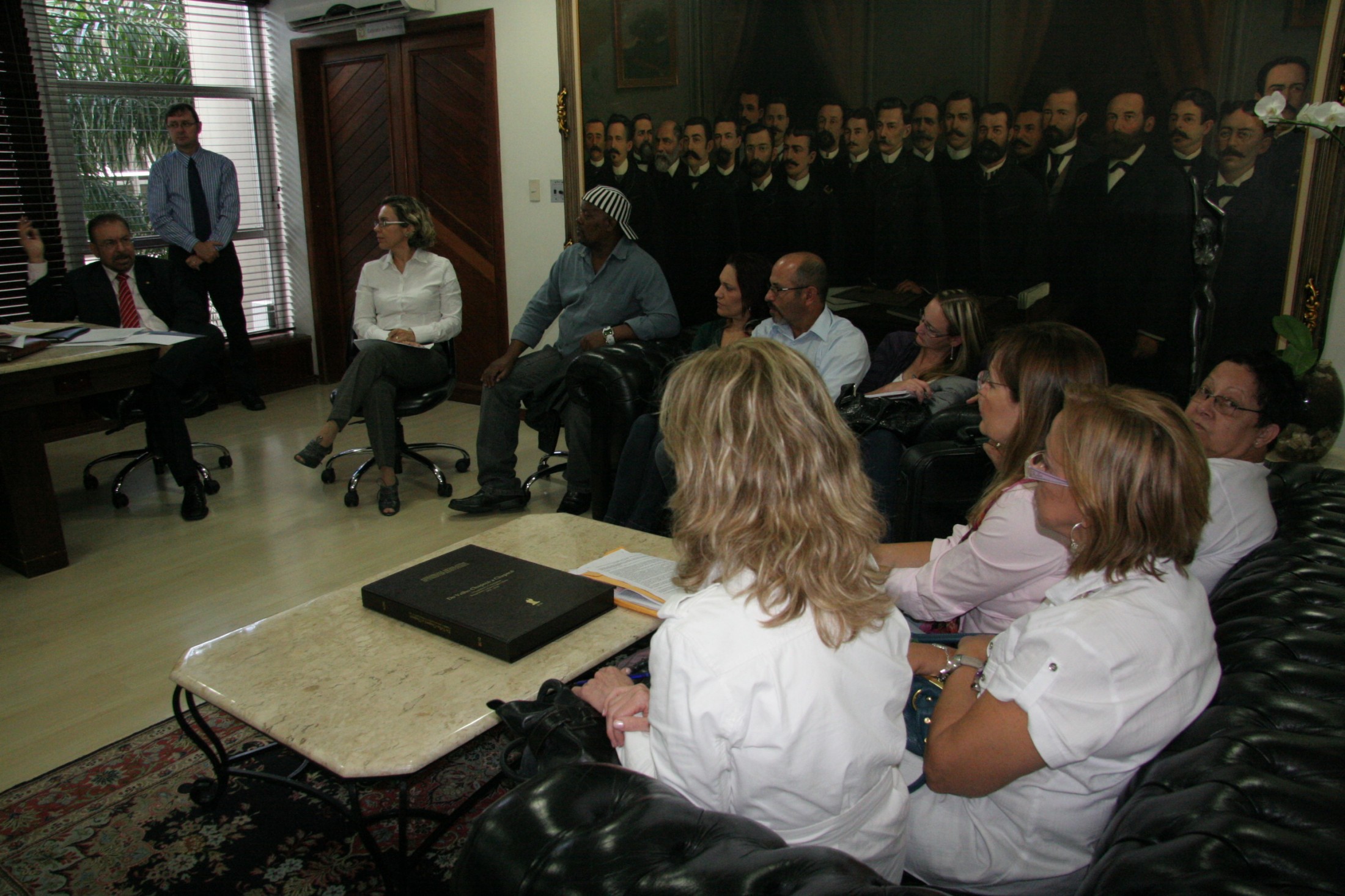 Deputada Ana Paula Lima (PT) e Deputado Volnei Morastoni (PT) - reunião com servidores da saúde.