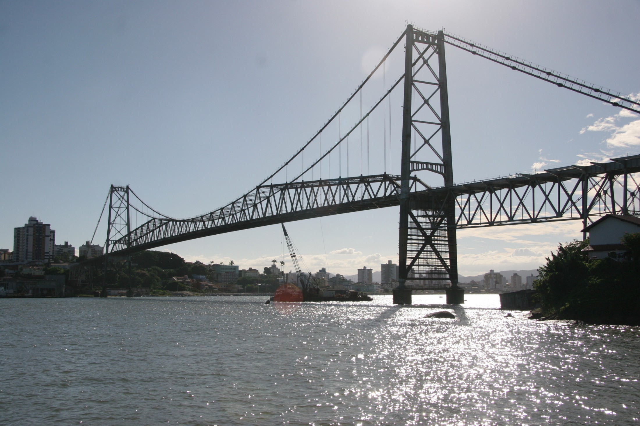 Ponte Hercílio Luz completa 85 anos com expectativa de conclusão da restauração em 2014