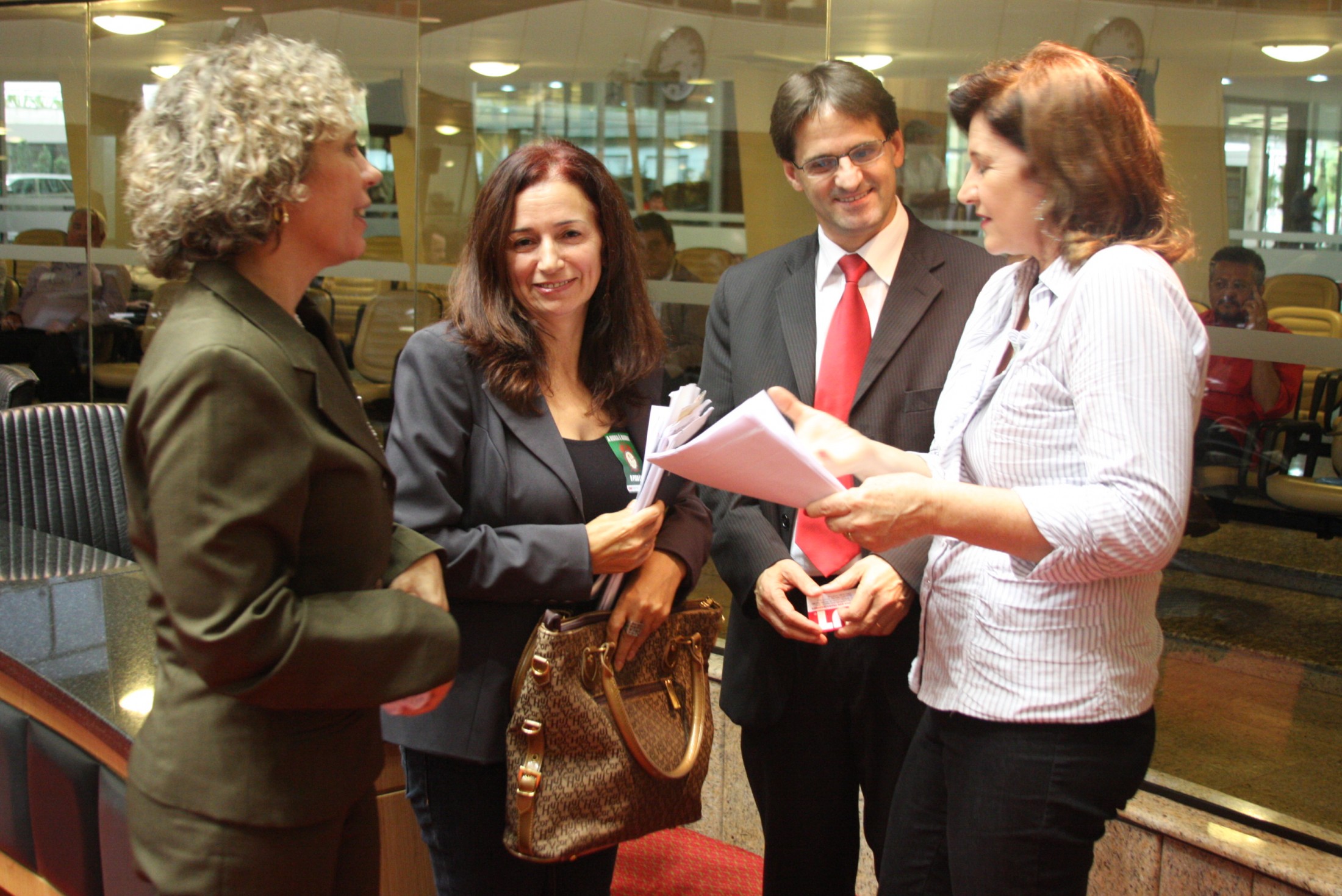 Professores acompanham a sessão