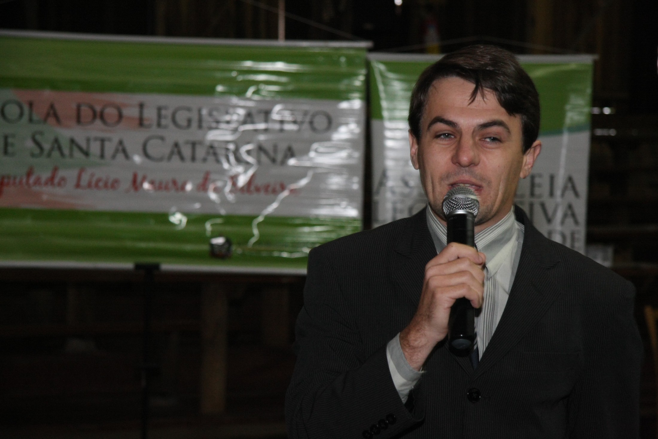 Vereador Daniel Rodrigo Hipler - Projeto Escola Cidadã: Faça parte desta construção - São Lourenço do Oeste/SC