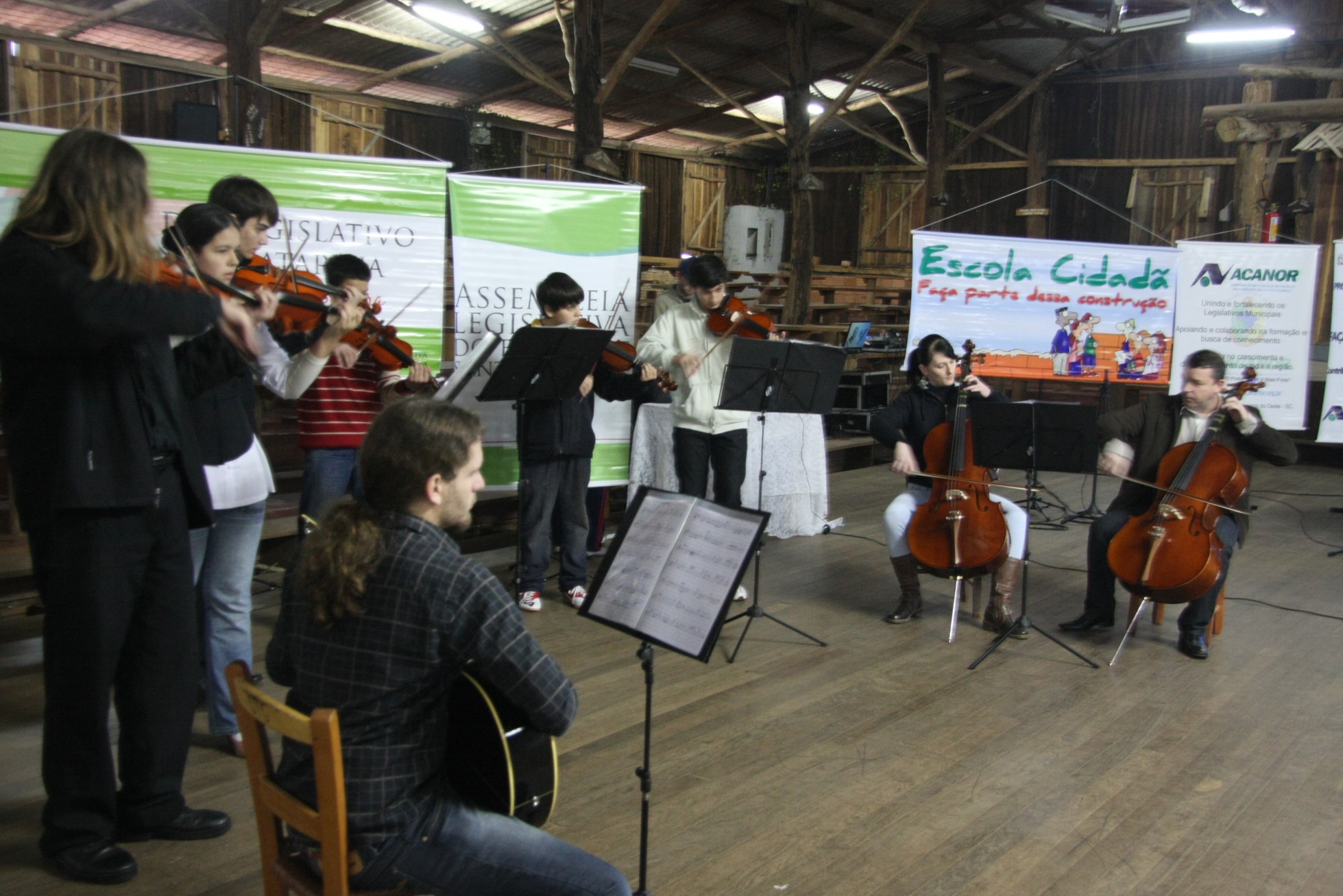 Encerramento da Escola Cidadã mobiliza lideranças e jovens do Noroeste catarinense