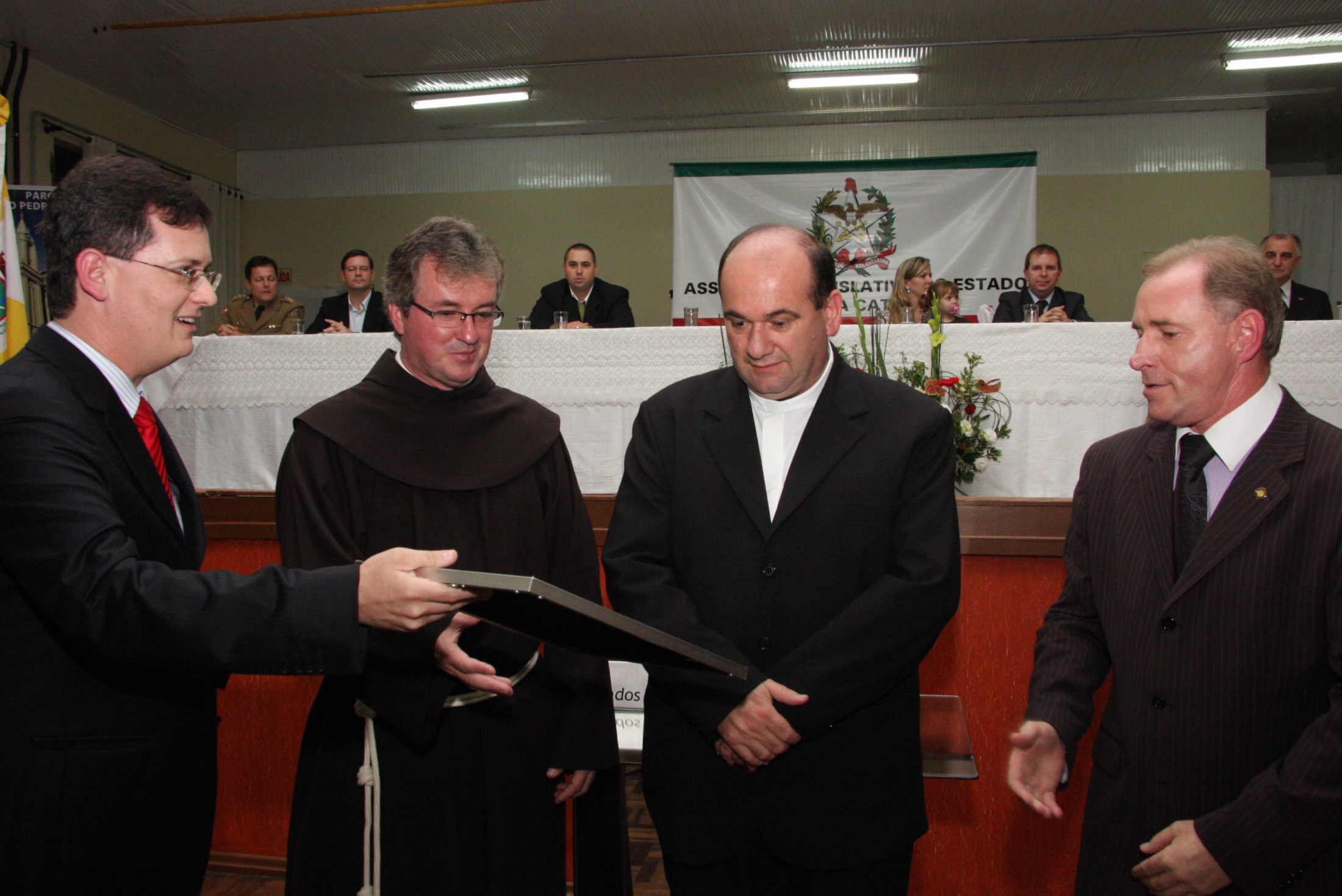 Sessão Solene em homenagem a Paróquia São Pedro Apóstolo de Gaspar