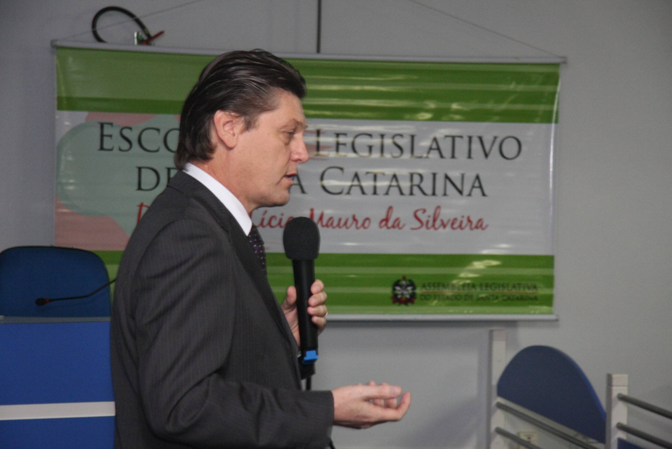 Programa de Capacitação do Legislativo Municipal