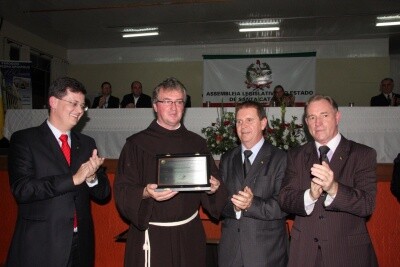 Sessão Solene homenageia 150 da Paróquia São Pedro Apóstolo de Gaspar