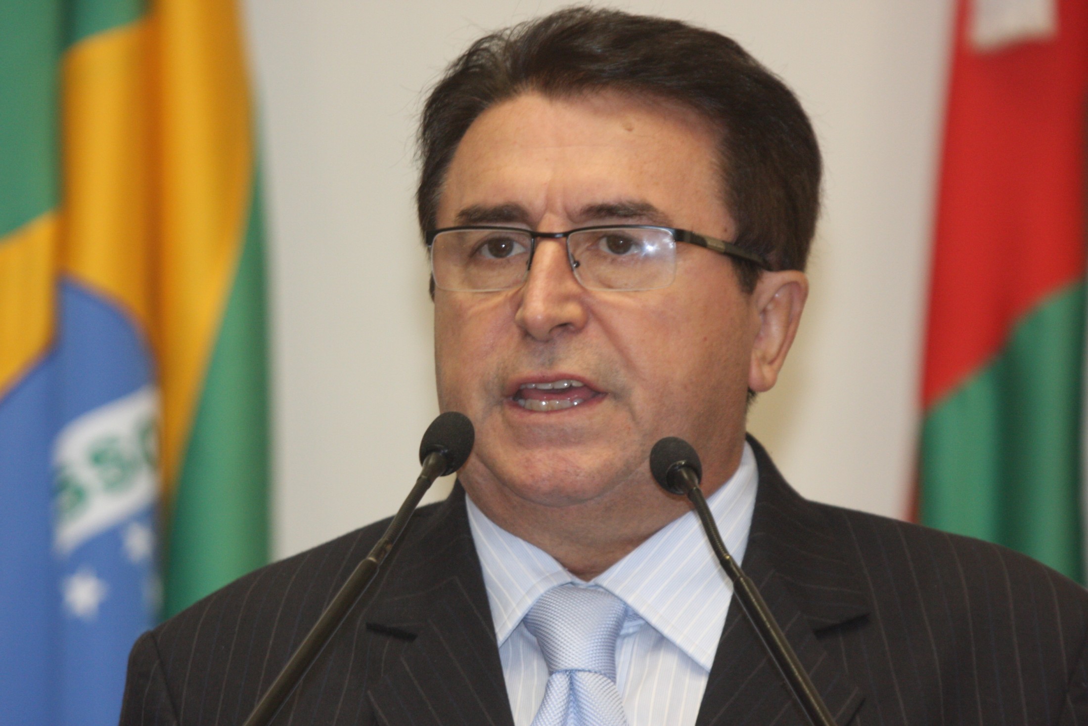 PL autoriza Executivo a criar Programa Estadual de Ensino Projeto Jovem e Idoso na rede pública