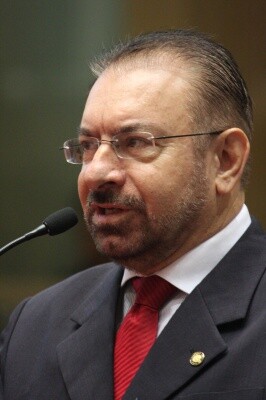 Parlamentares levantam a discussão da alimentação saudável