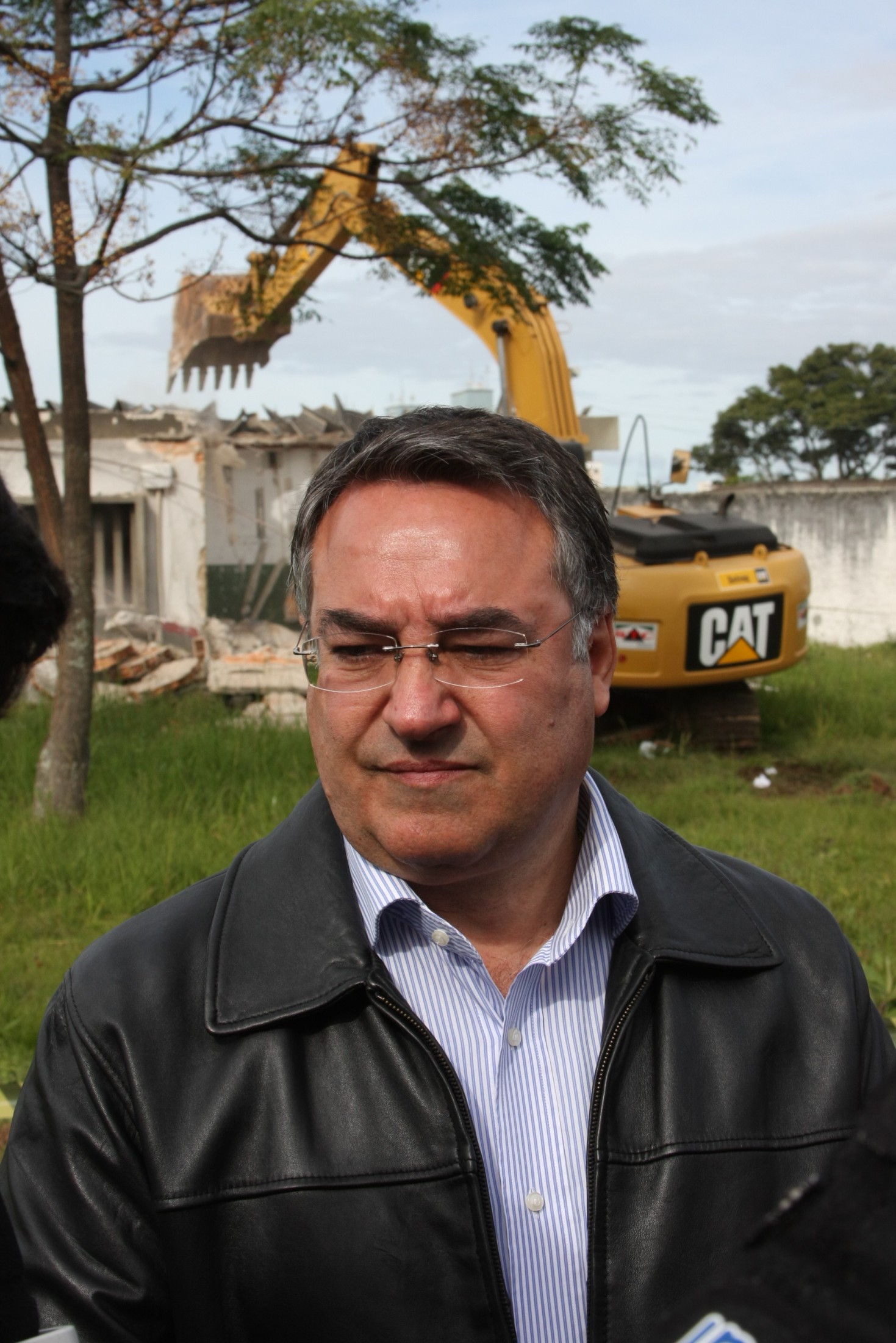 Começa a demolição do São Lucas