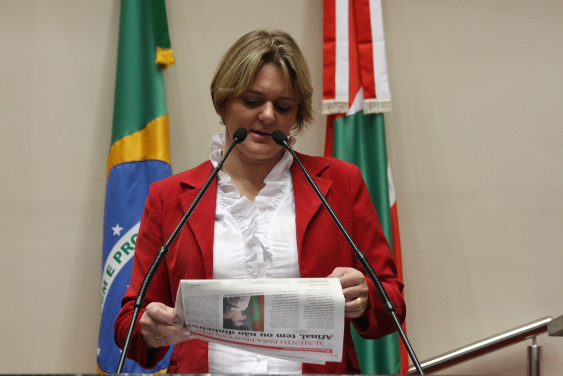 Deputada Luciane Carminatti (PT)