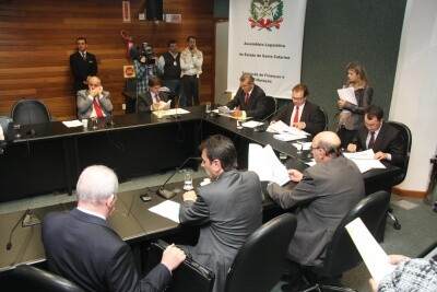 Finanças e Tributação aprova parecer preliminar da LDO e mudanças na SCPar