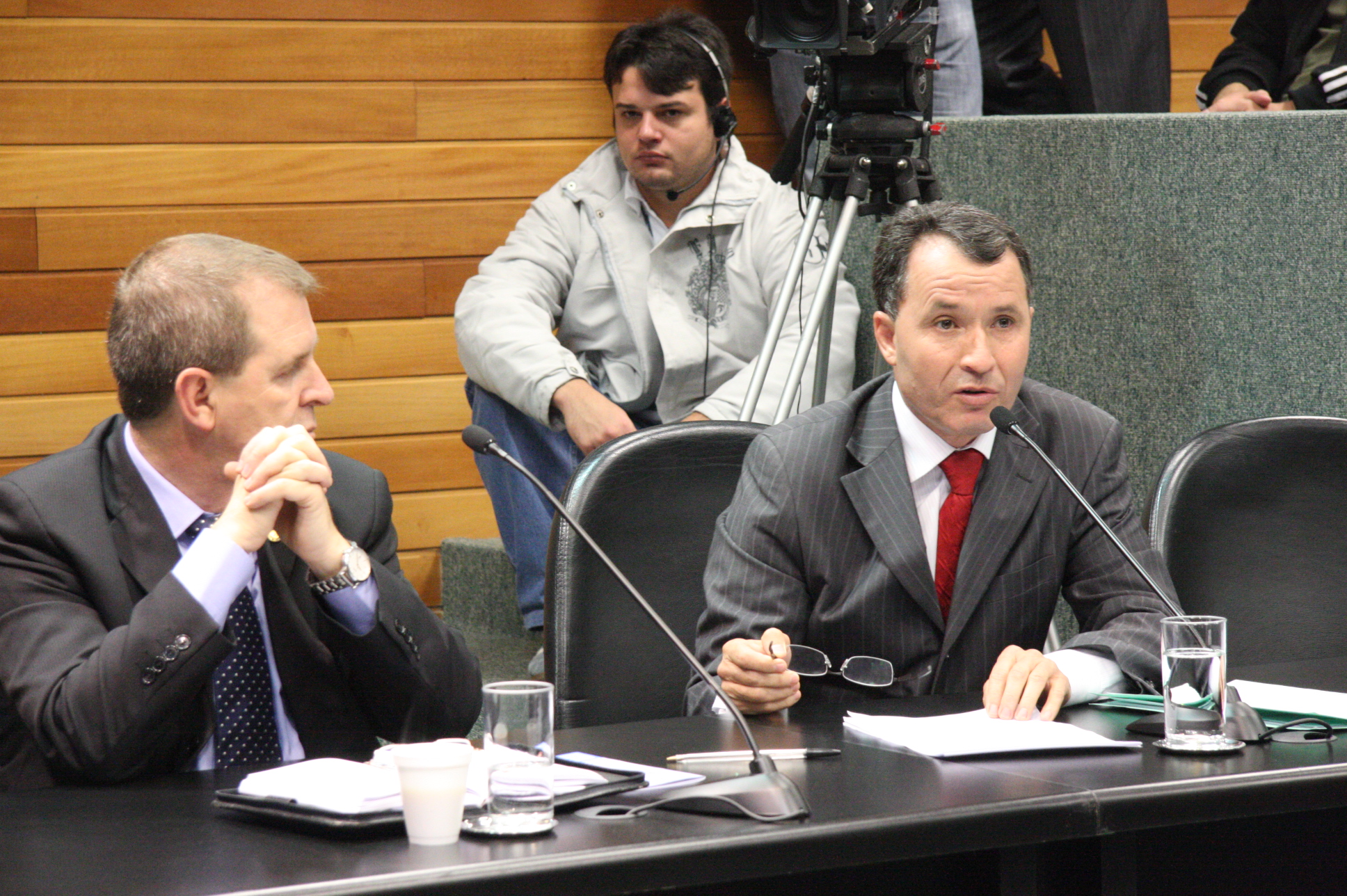 CCJ aprova projetos da saúde