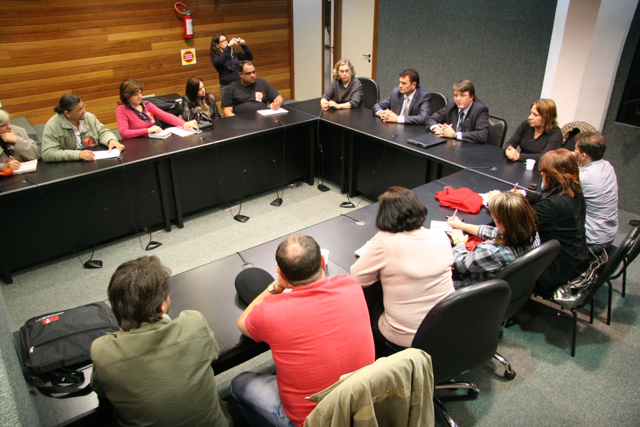 Reunião do Sinte com representantes do Governo