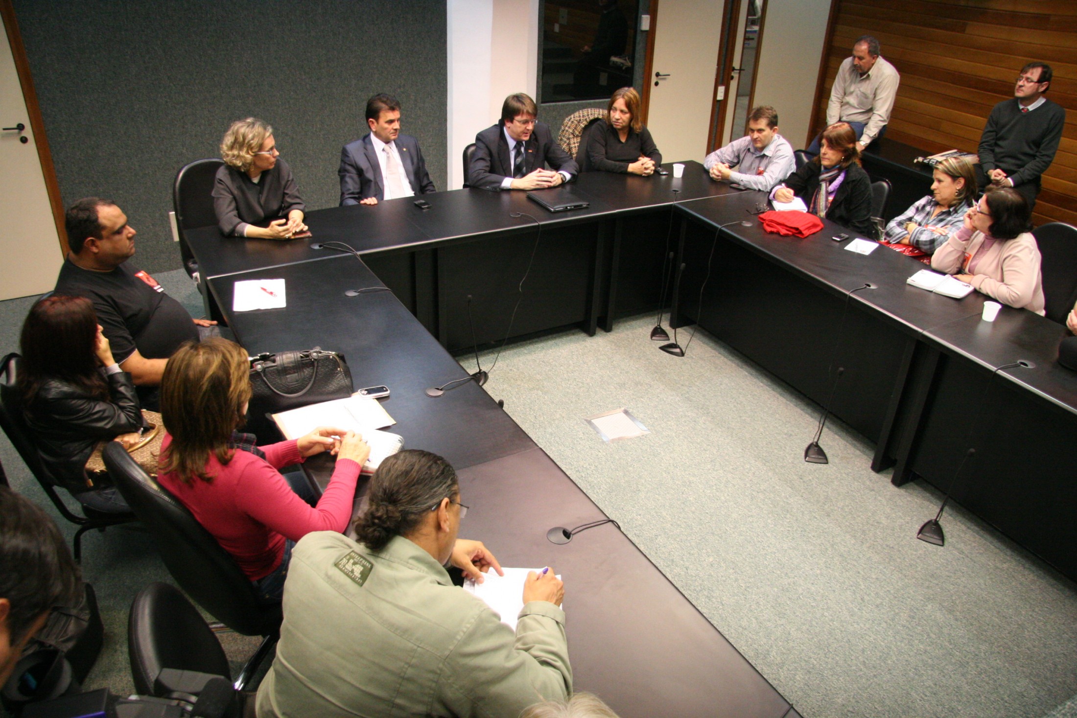 Reunião do Sinte com representantes do Governo