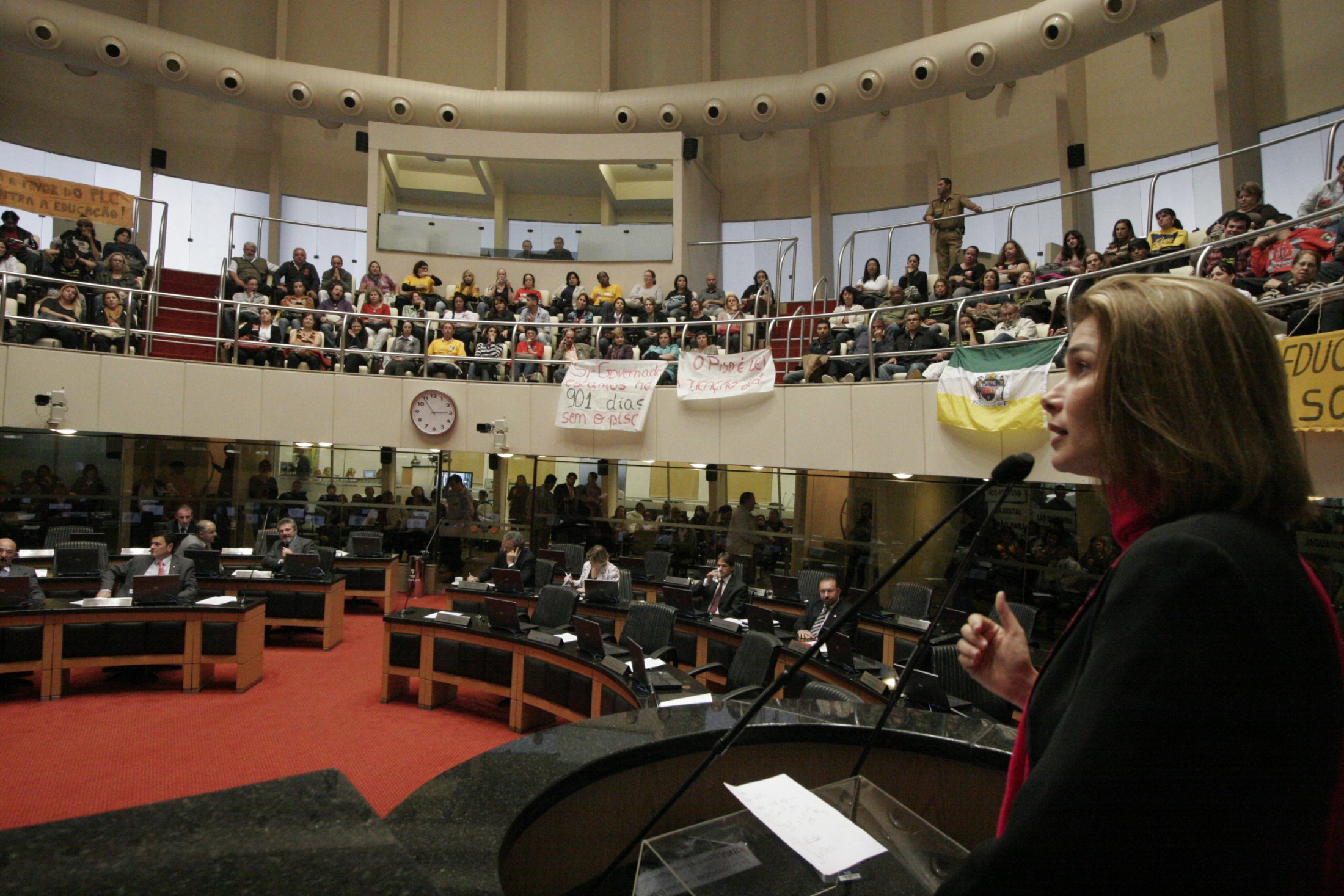 Deputada Angela Albino (PCdoB)