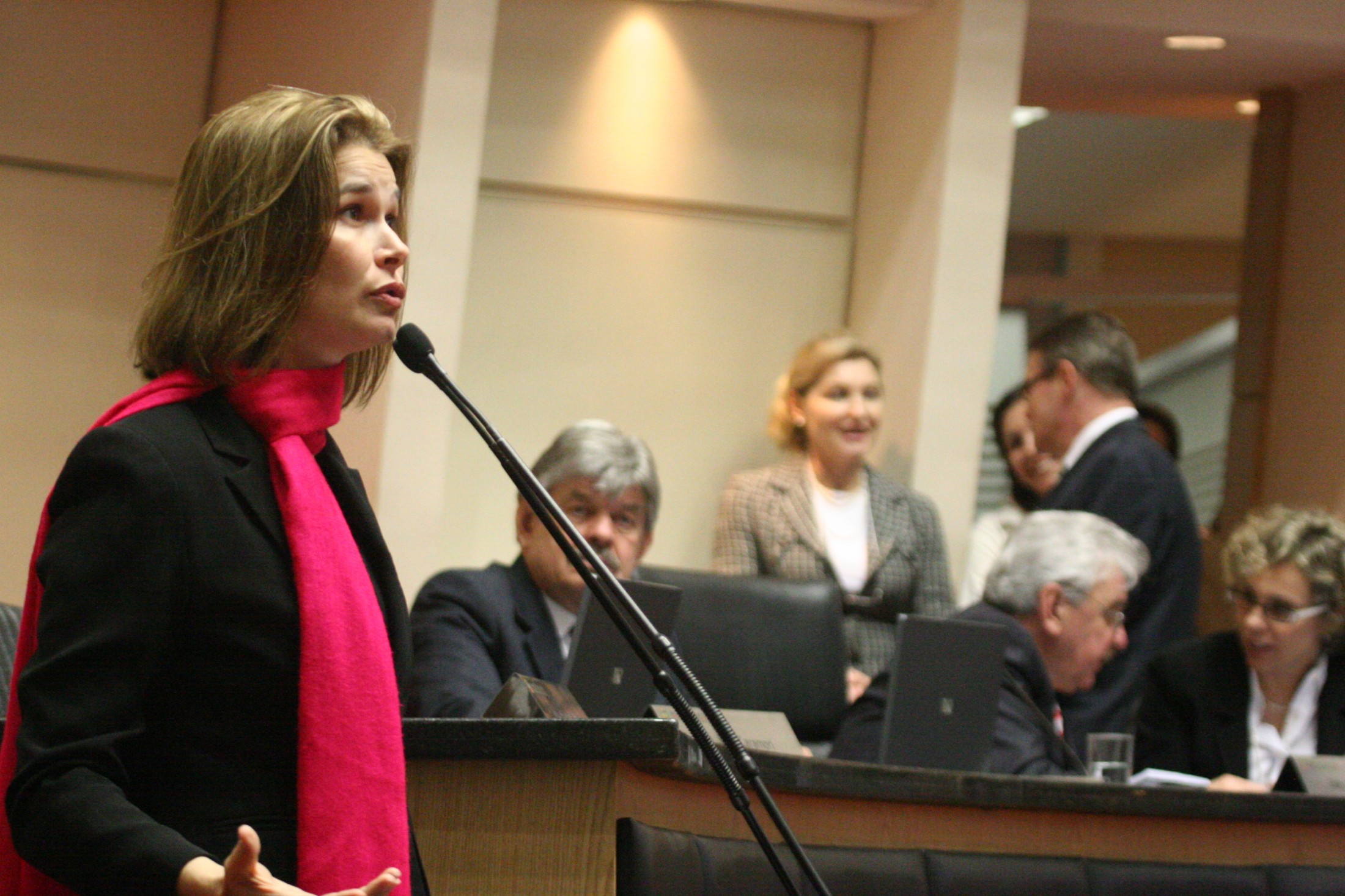 Deputada Angela Albino (PCdoB)