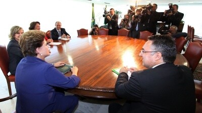 Colombo se reúne com Dilma Rousseff para tratar da infraestrutura do estado