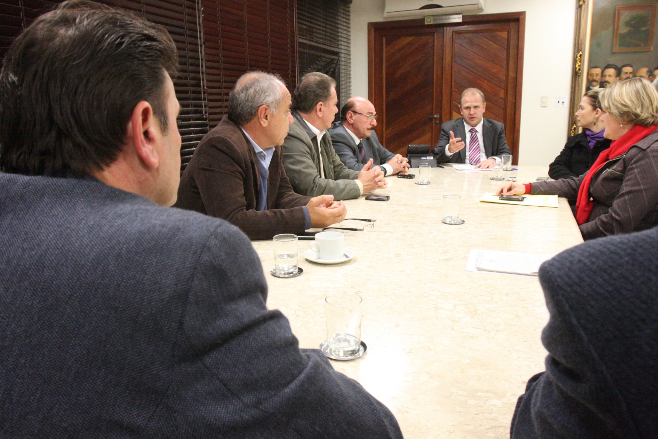 Presidente Deputado Gelson Merisio (DEM) se reúne com os líderes dos partidos.