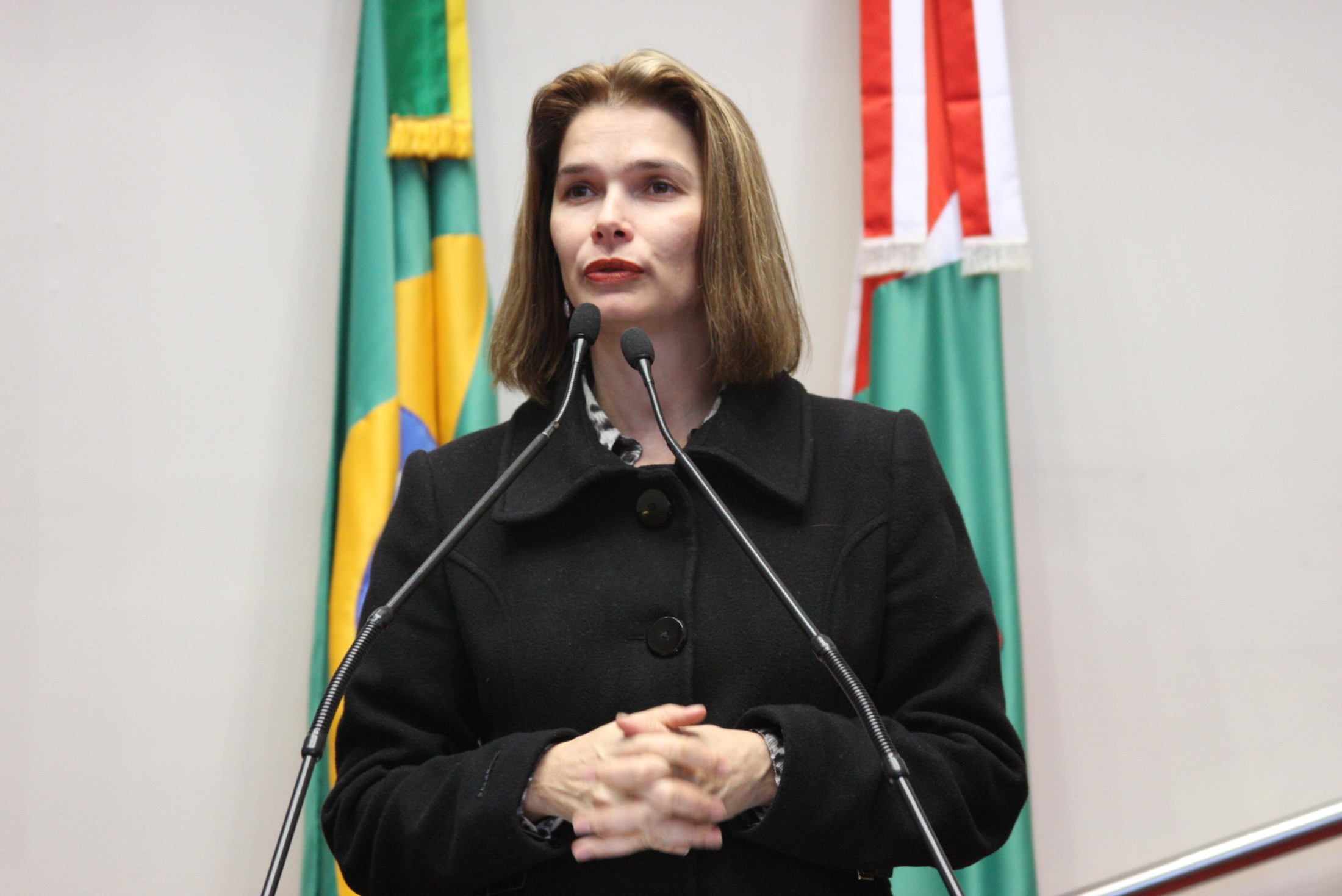 Deputada Angela Albino (PCdoB)