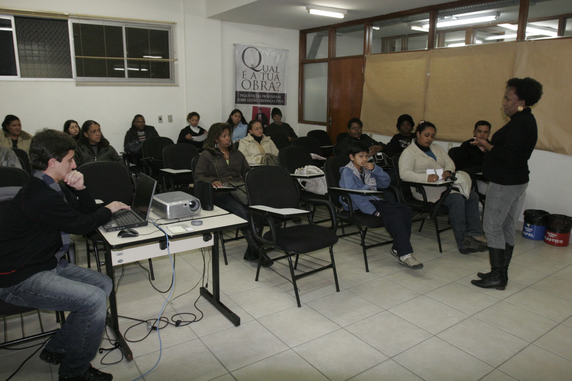 Reunião com os pais dos jovens estagiários do Programa Antonieta de Barros