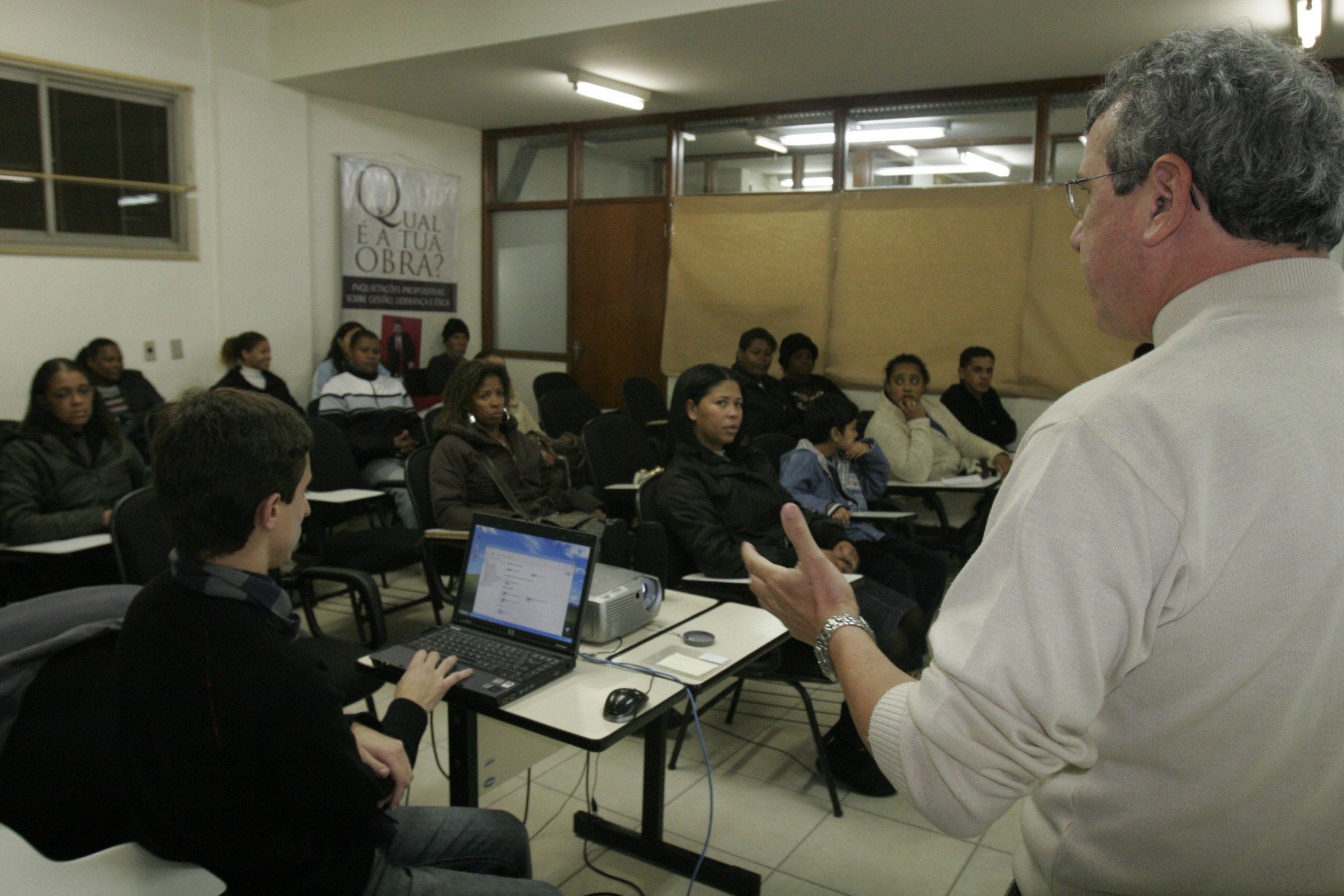 Reunião com os pais dos jovens estagiários do Programa Antonieta de Barros