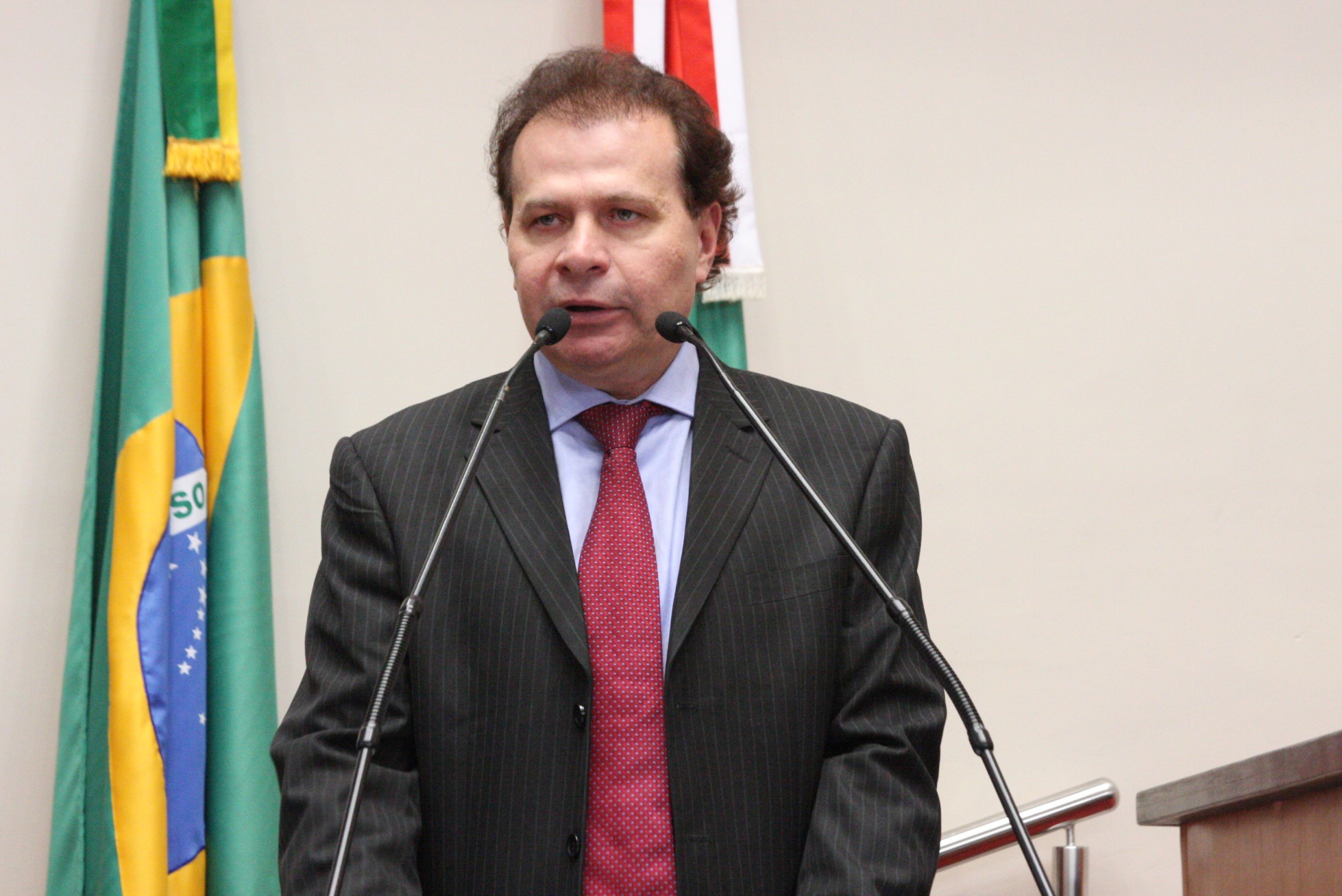 Executivo retira Fundeb da receita líquida e altera percetuais dos Poderes