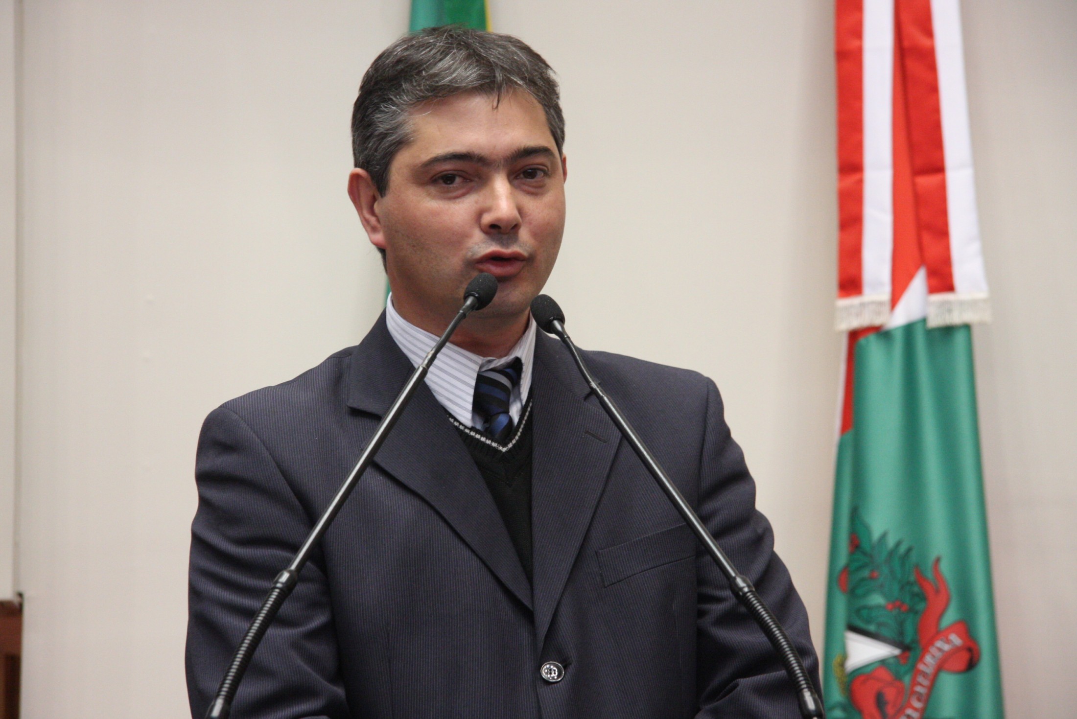 Prefeito de Maracajá Wagner Rosa (PMDB)