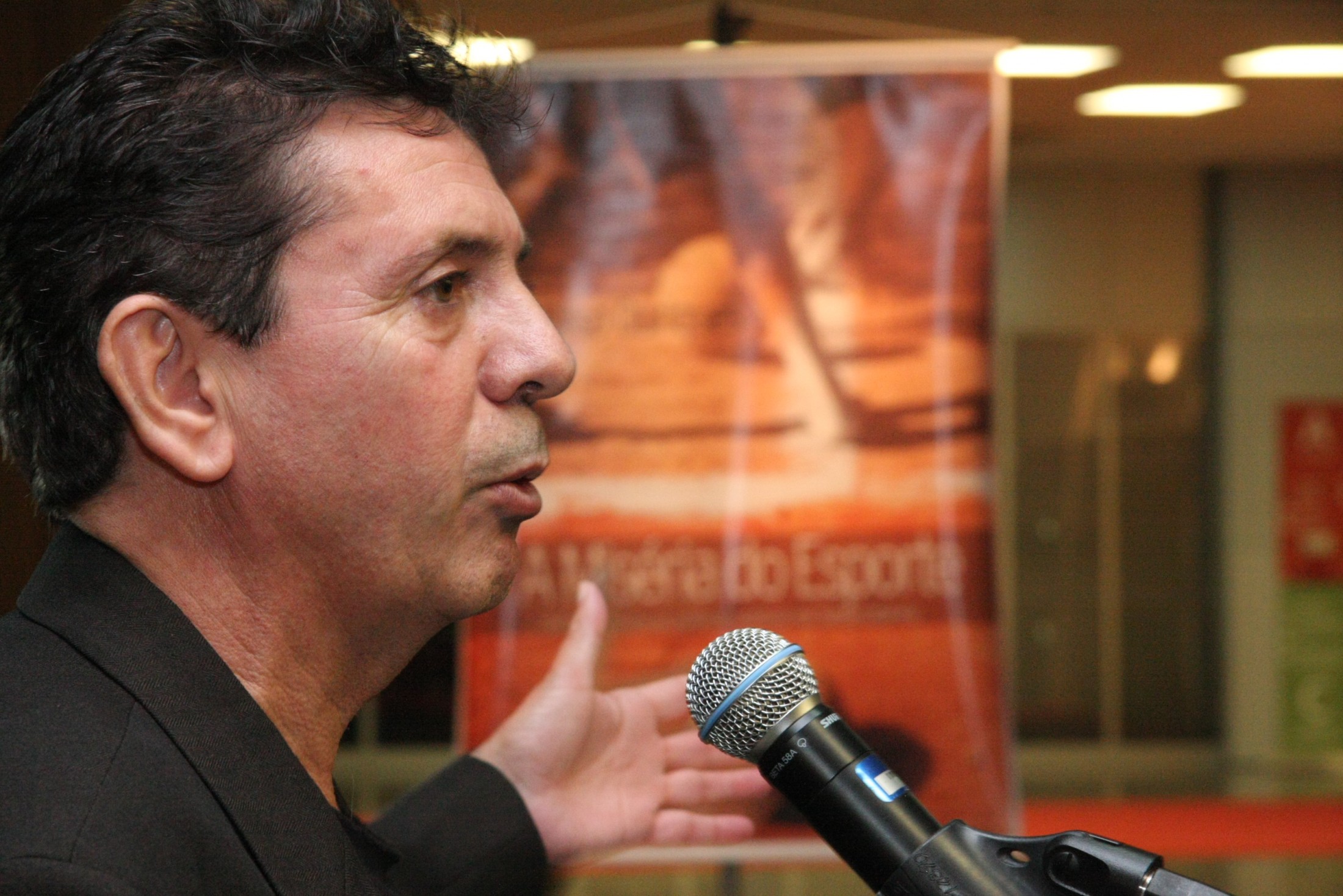 Lançamento Literário - A Miséria do Esporte - Autor Nilso Ouriques