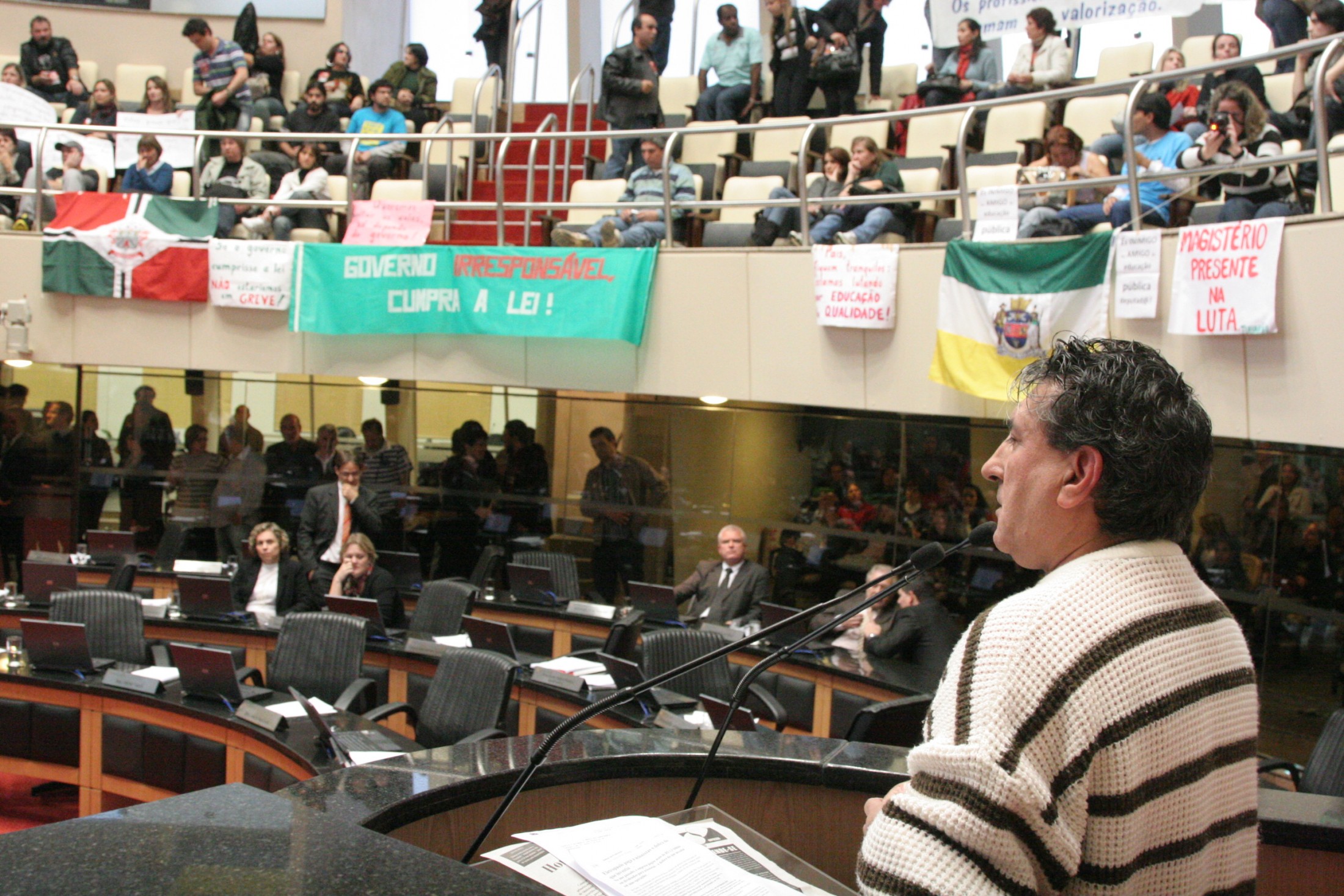 Sindicalistas se manifestam sobre projeto de lei da Casan